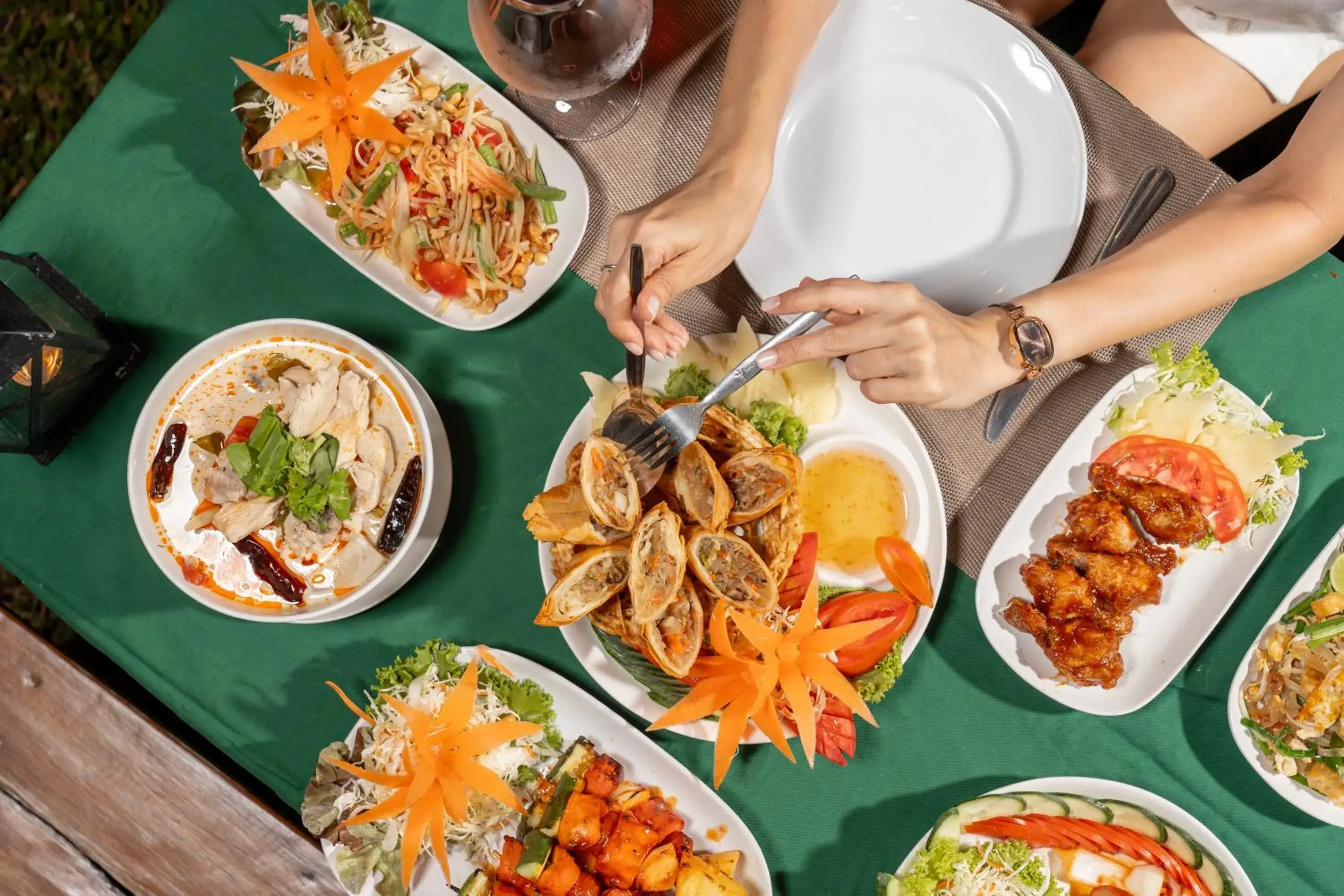 Food and drinks in Hintok River Camp Food and drinks in Hintok River Camp