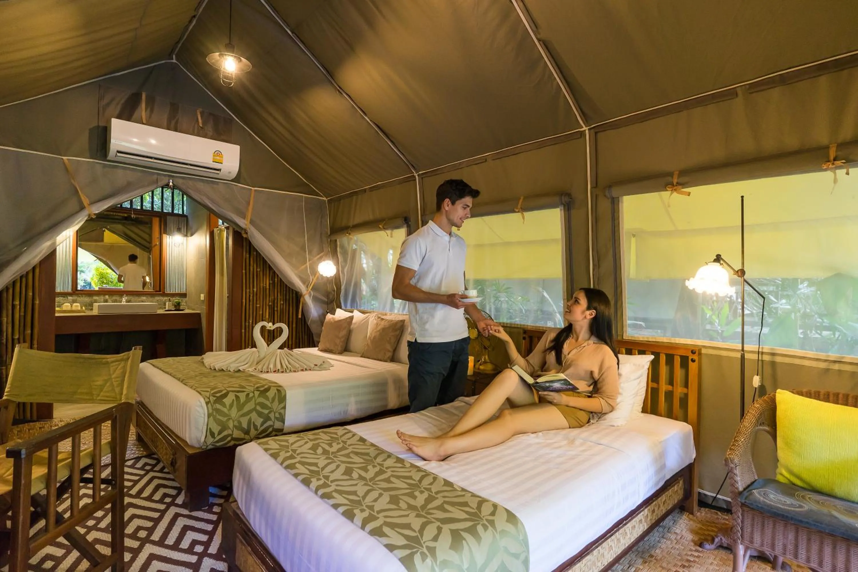 Guests, Bed in Hintok River Camp