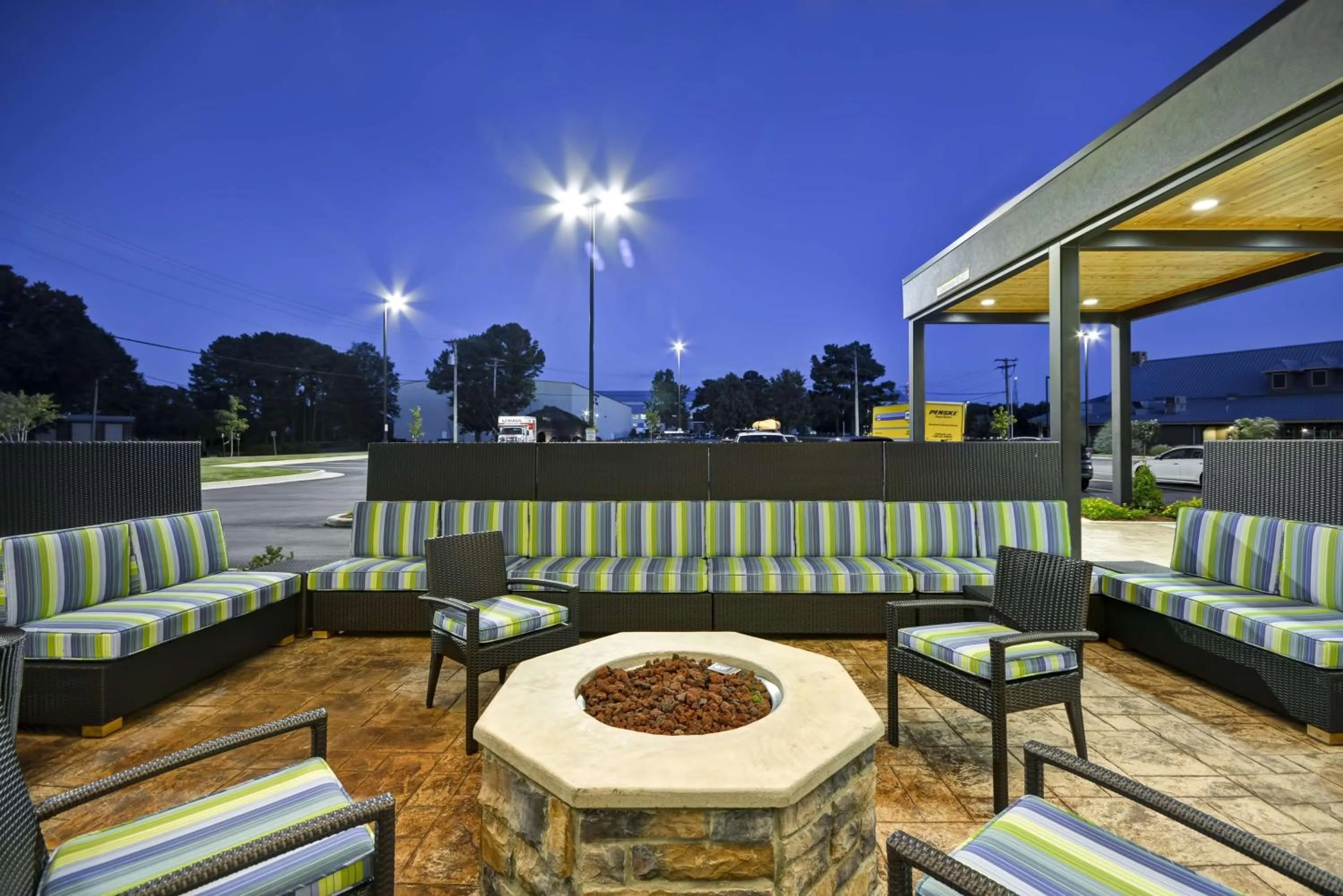 Patio in Home2 Suites By Hilton Decatur Ingalls Harbor