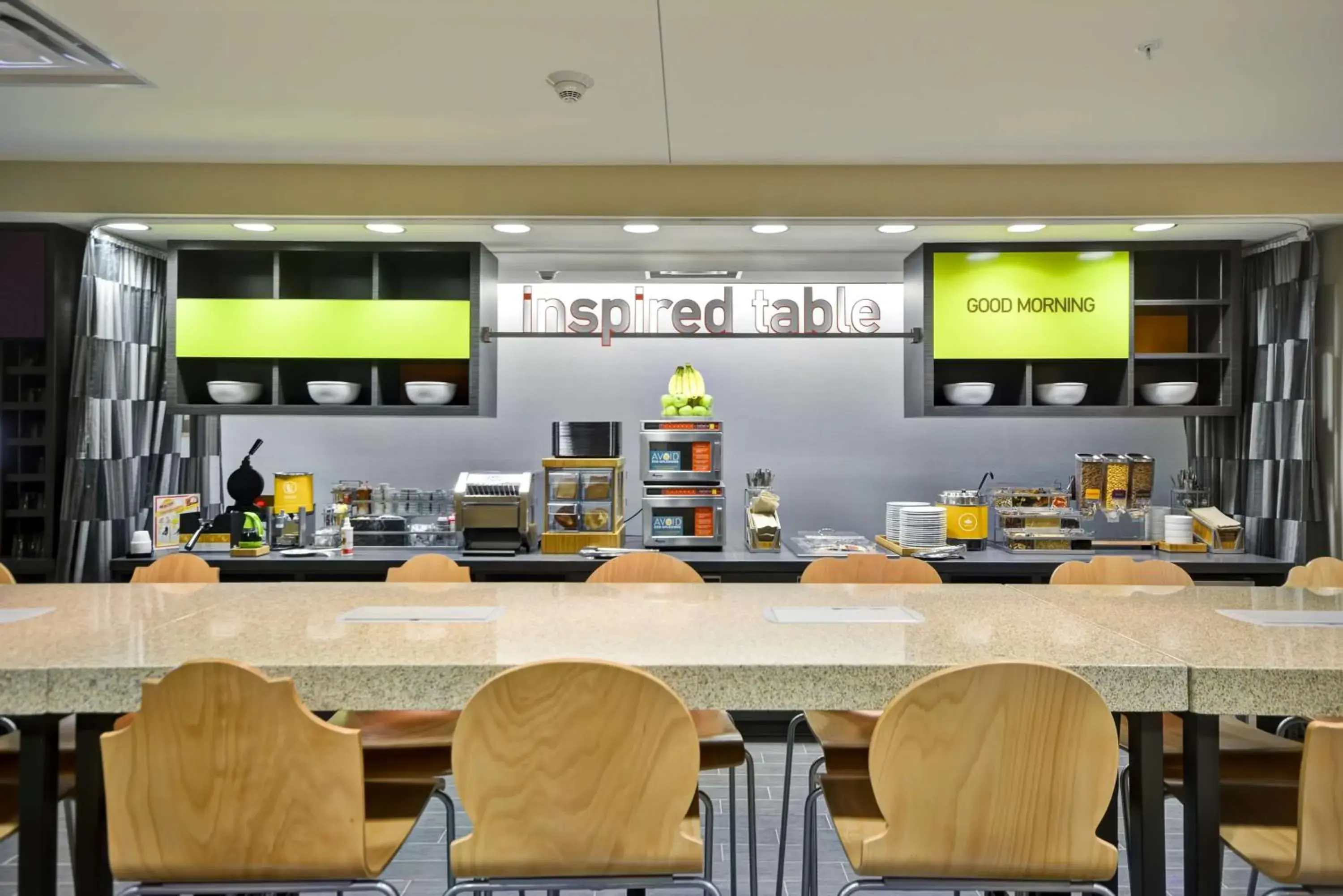 Breakfast in Home2 Suites By Hilton Decatur Ingalls Harbor Breakfast in Home2 Suites By Hilton Decatur Ingalls Harbor