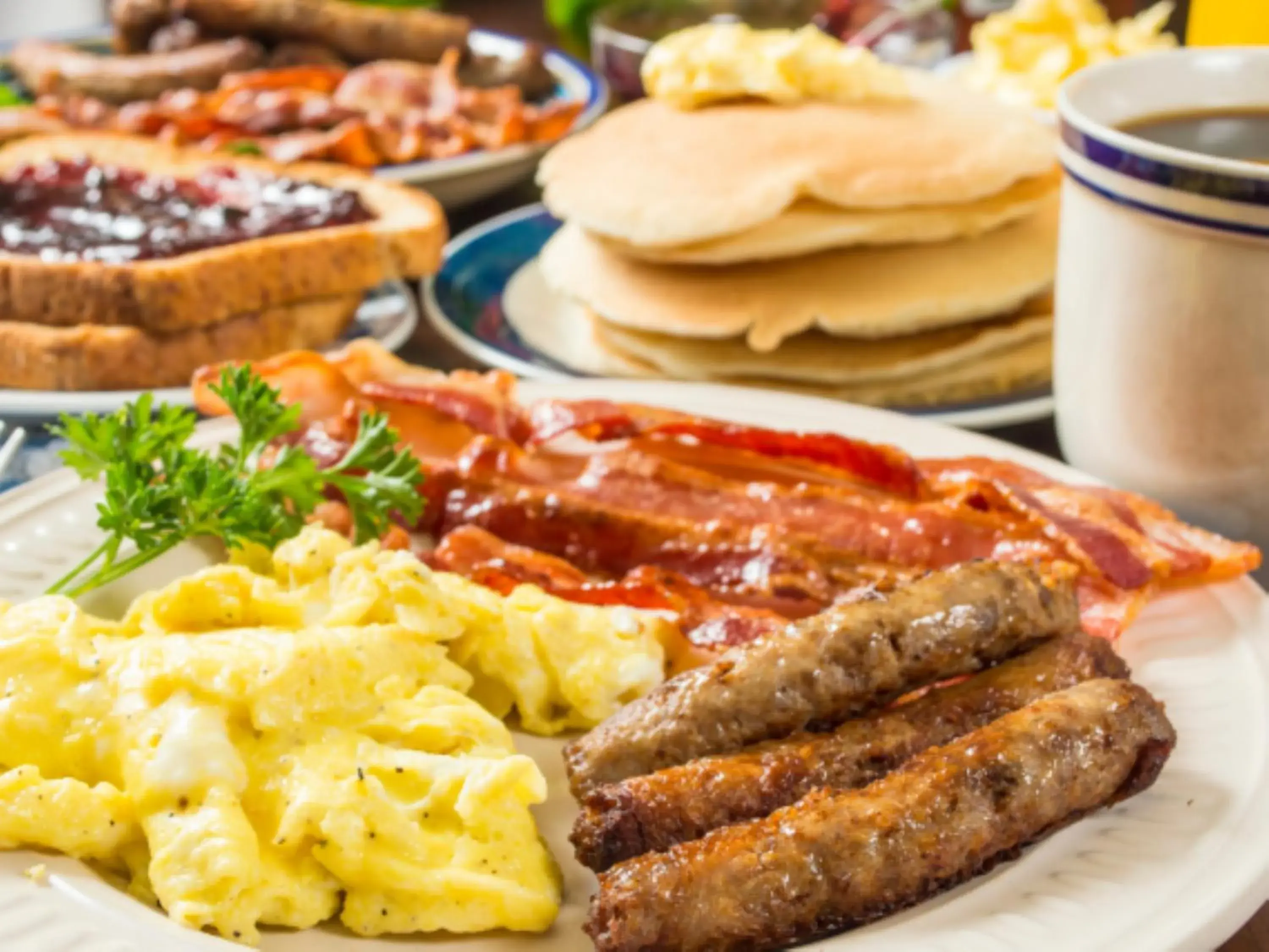 Breakfast in The Statler Dallas, Curio Collection By Hilton Breakfast in The Statler Dallas, Curio Collection By Hilton