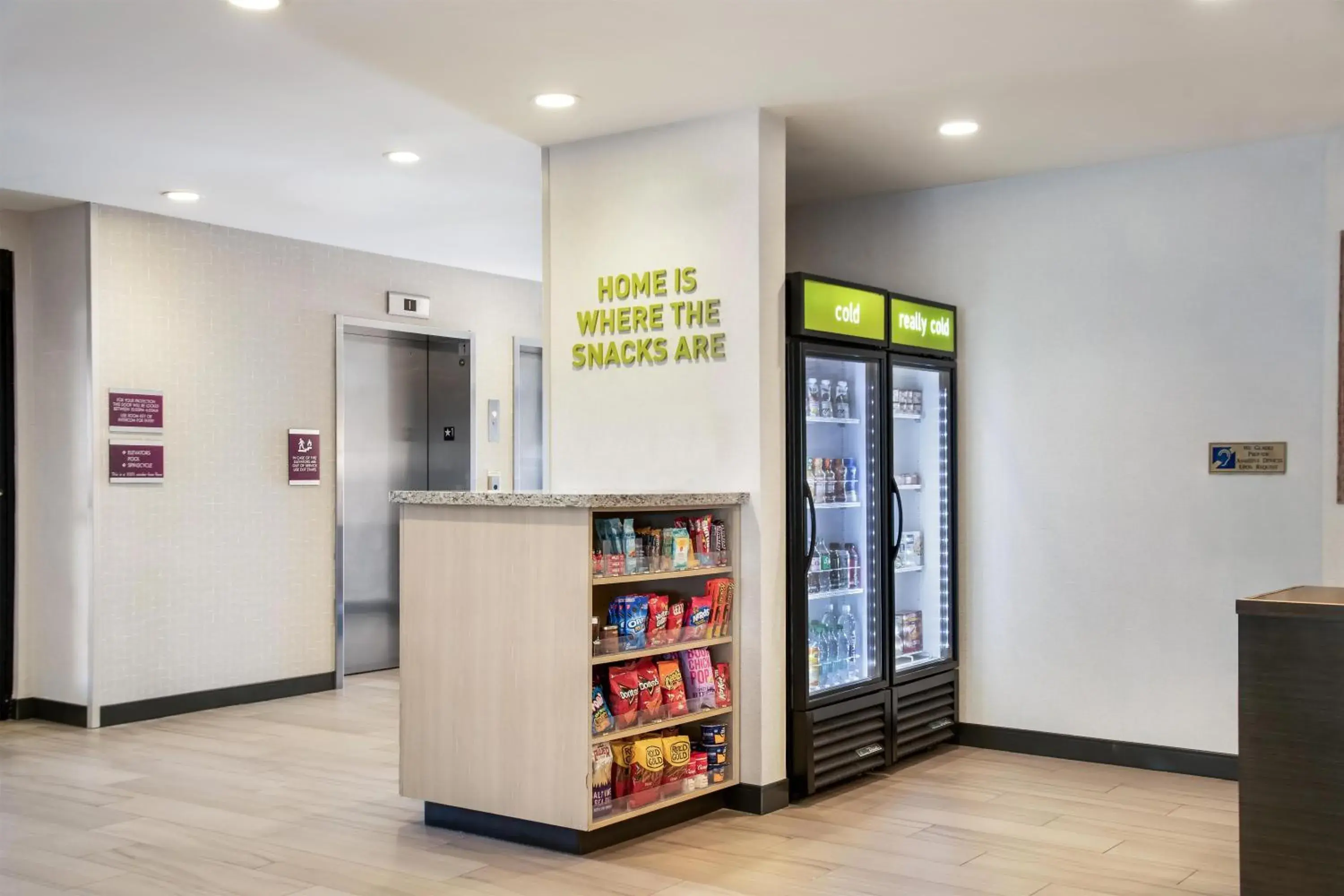 Restaurant/places to eat in Home2 Suites Pensacola I-10 At North Davis Hwy Restaurant/places to eat in Home2 Suites Pensacola I-10 At North Davis Hwy