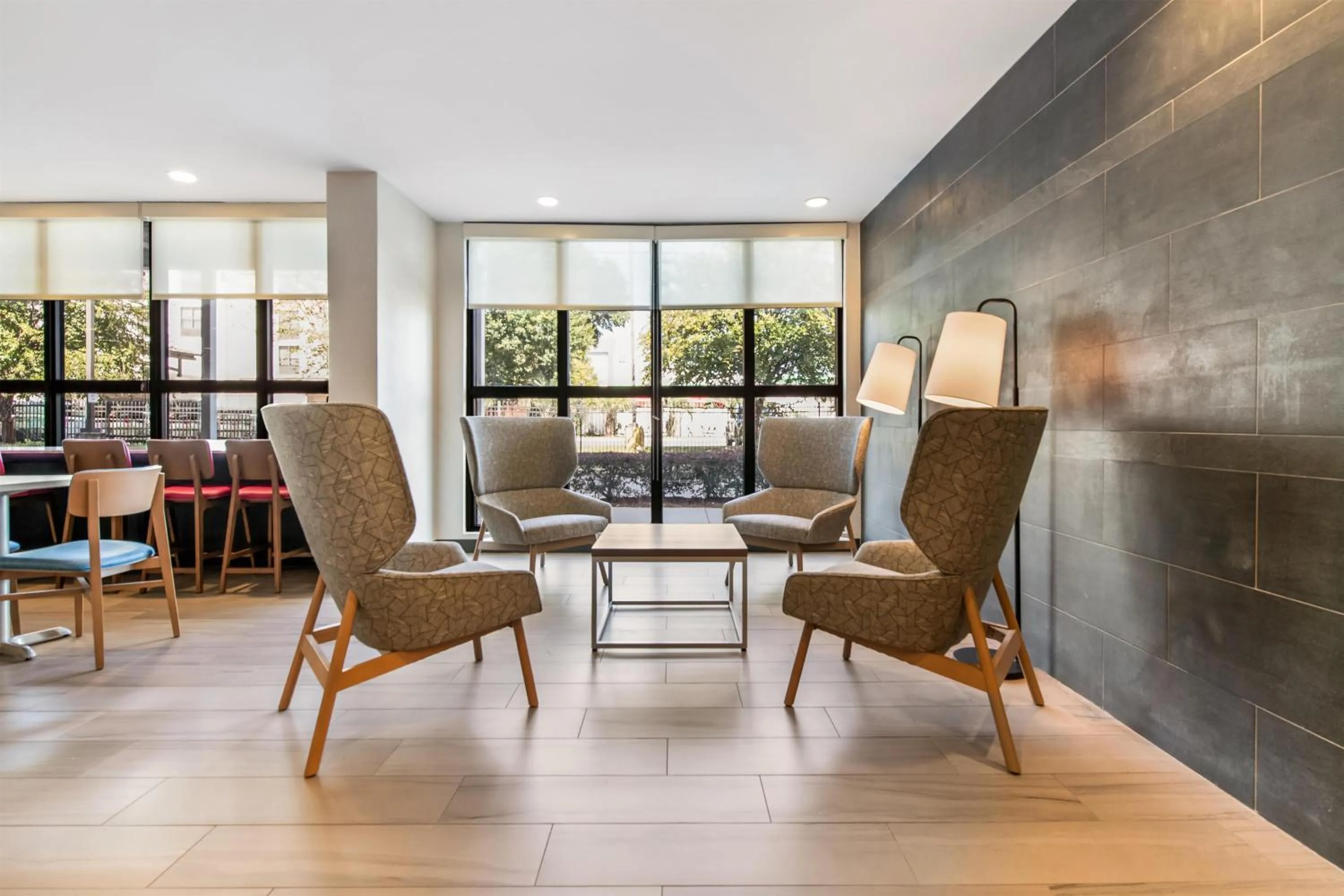 Lobby or reception in Home2 Suites Pensacola I-10 At North Davis Hwy