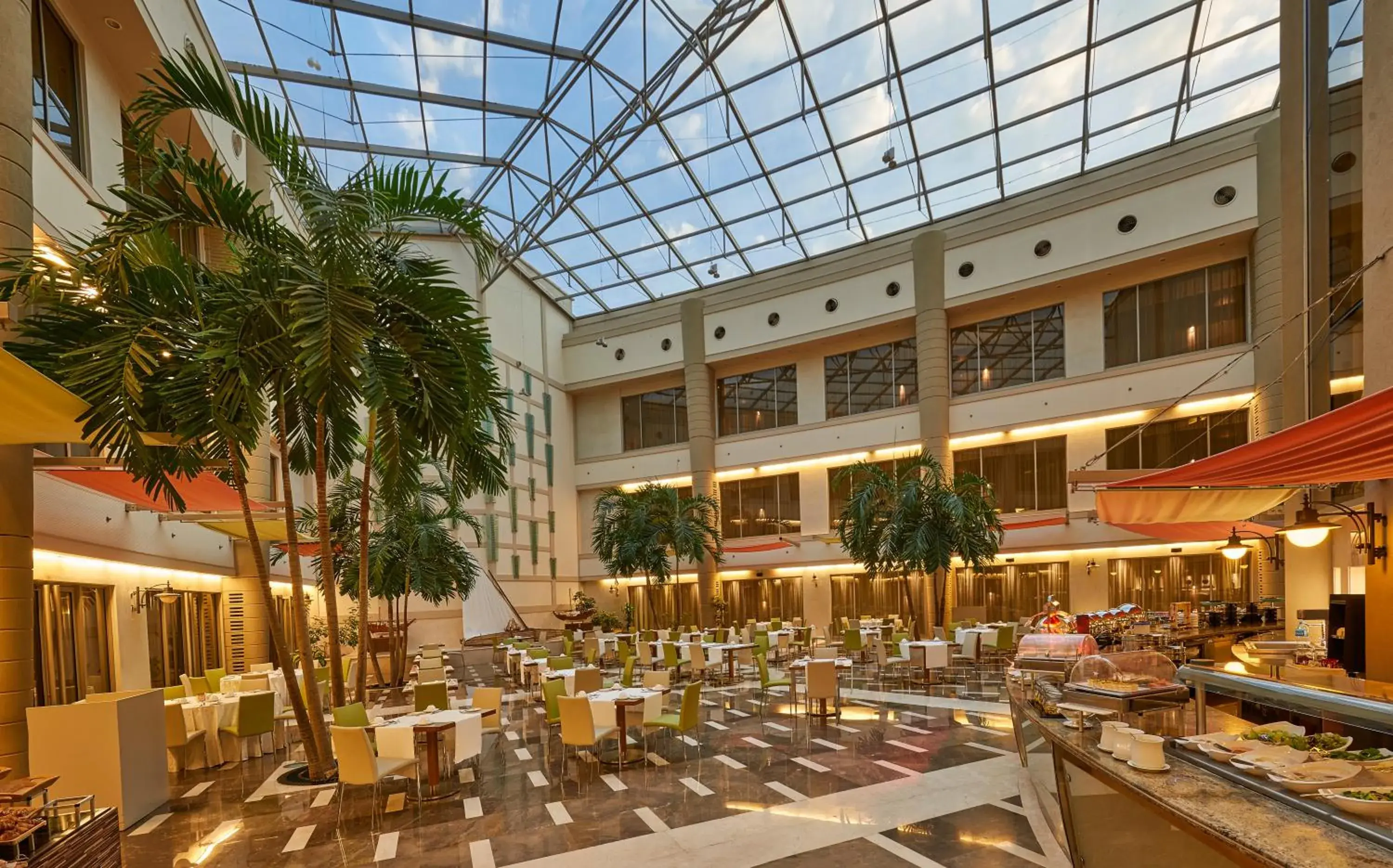 Restaurant/places to eat in Marina Hotel Restaurant/places to eat in Marina Hotel