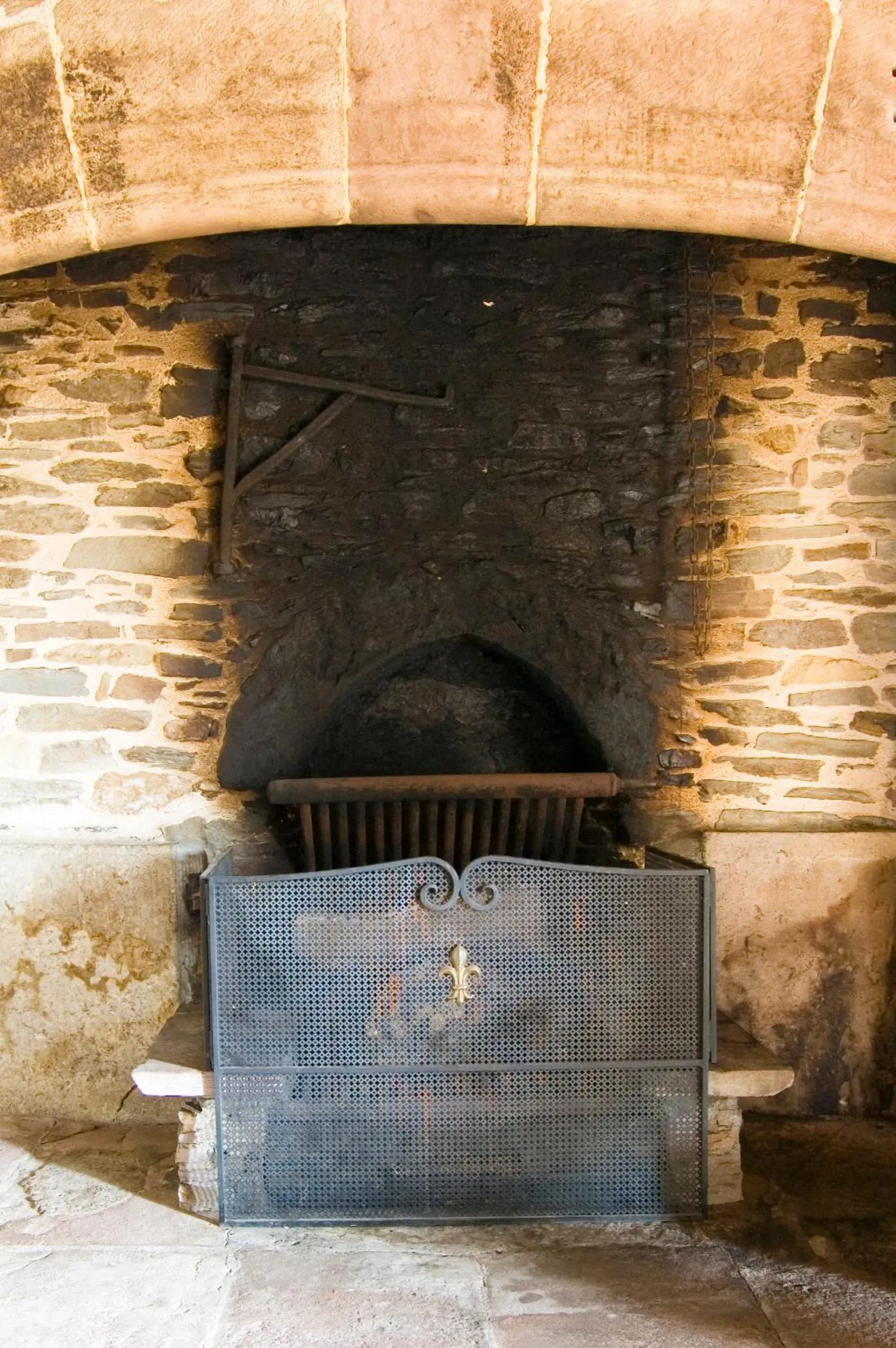 Decorative detail in B&B Manoir de la Fabrègues