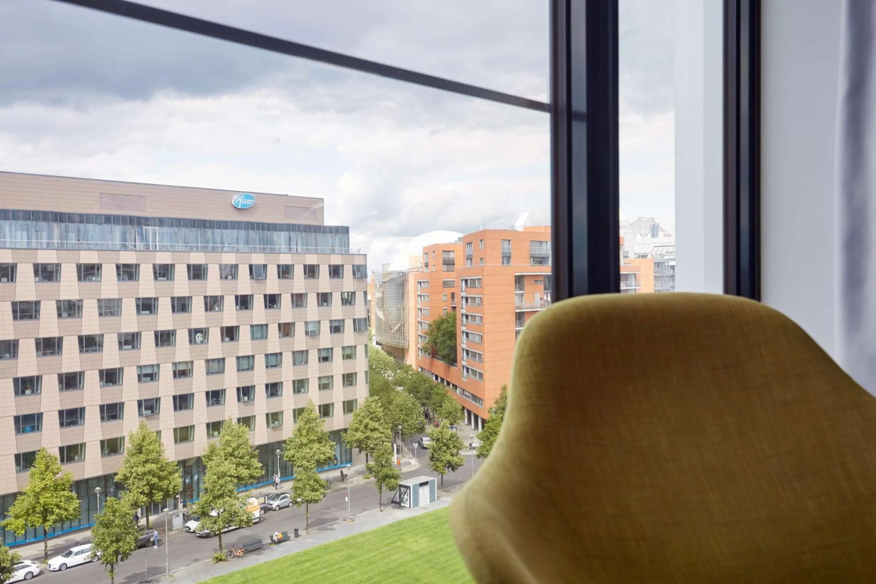 Living room in Scandic Berlin Potsdamer Platz