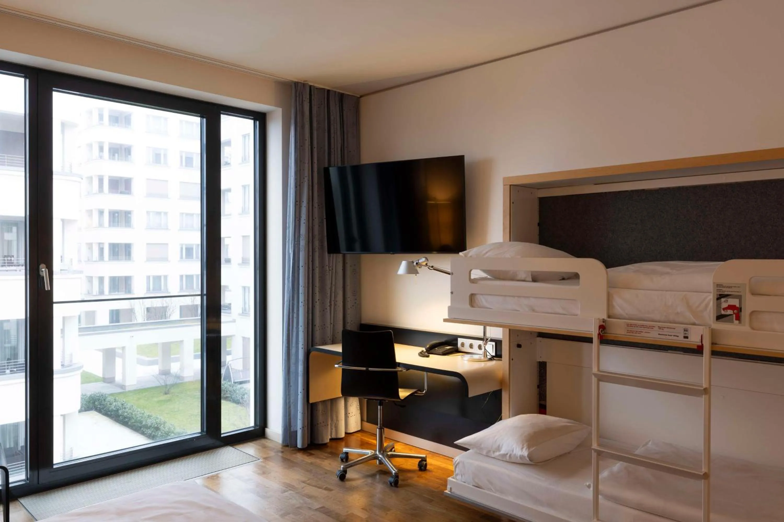 Bedroom, Bed in Scandic Berlin Potsdamer Platz