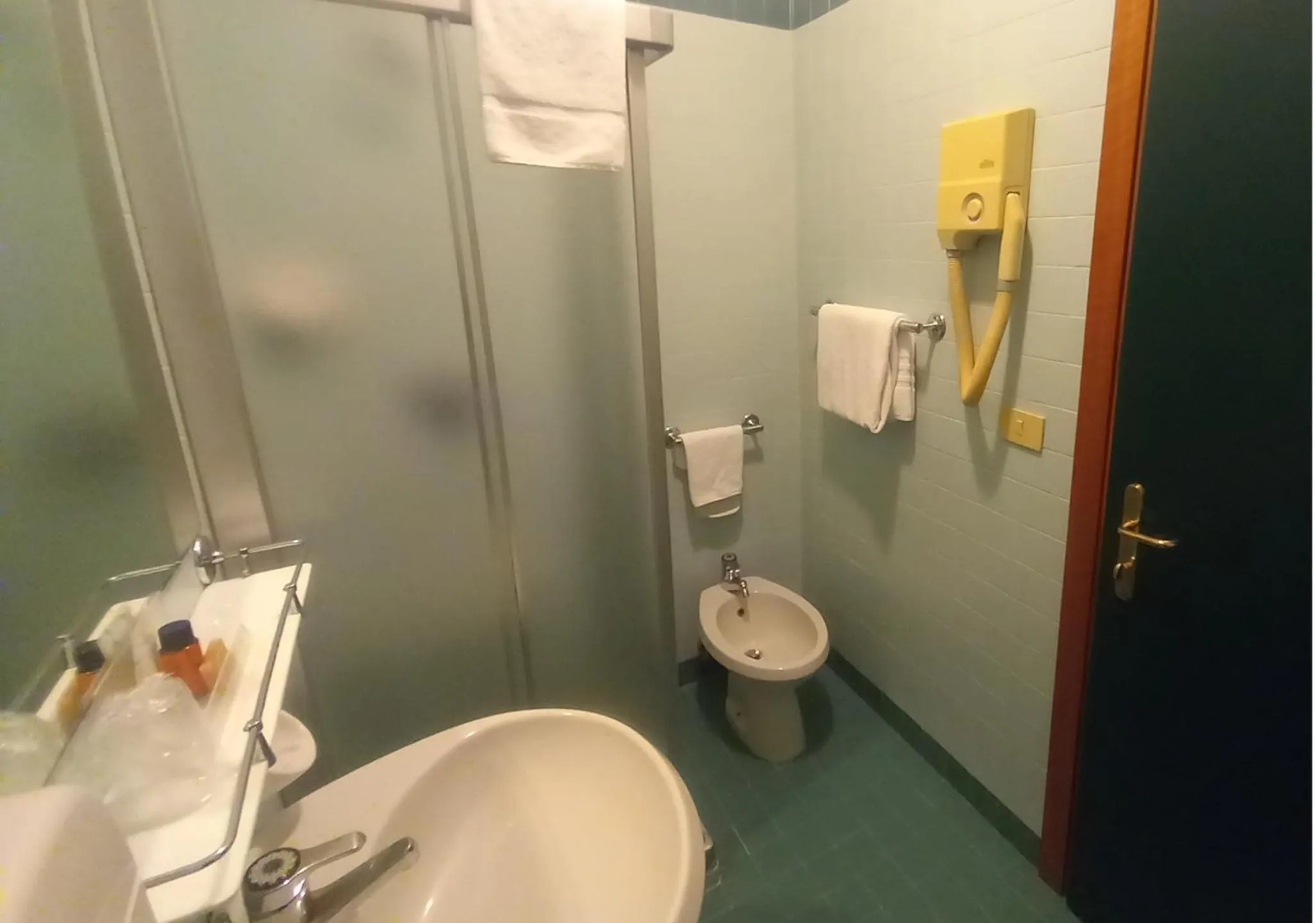 Shower in Hotel Cristallo