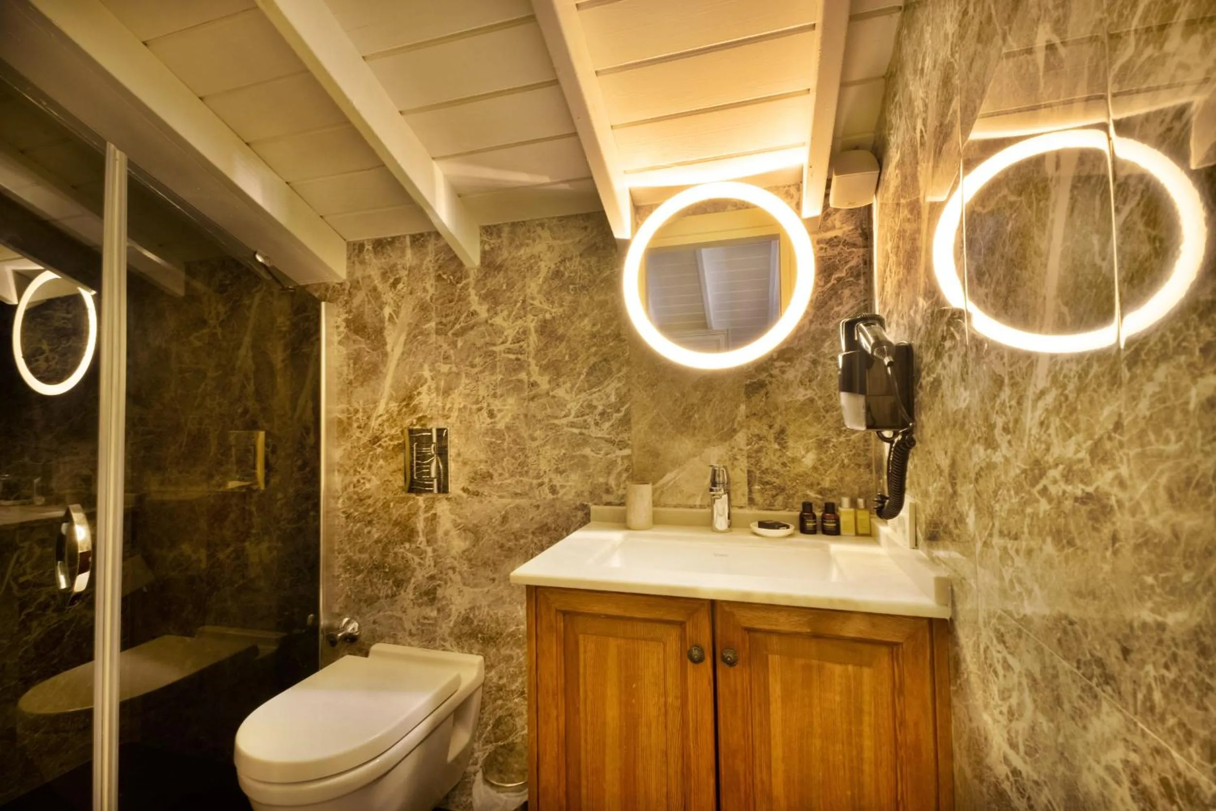 Shower in Bramasole Alaçatı