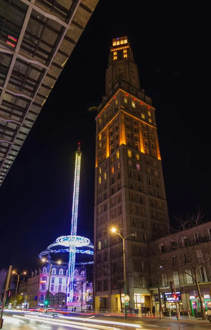 Nearby landmark in Hotel Au Spatial