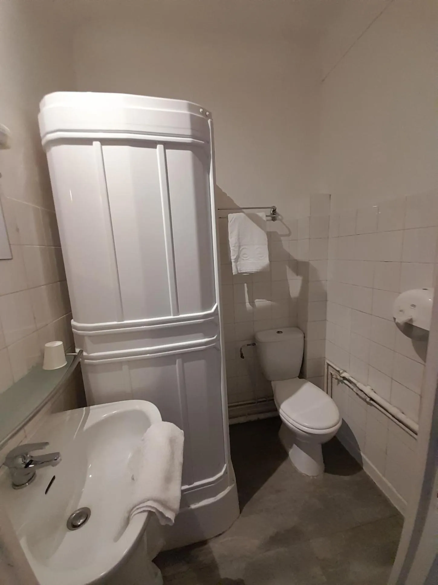 Bathroom in Hotel Au Spatial