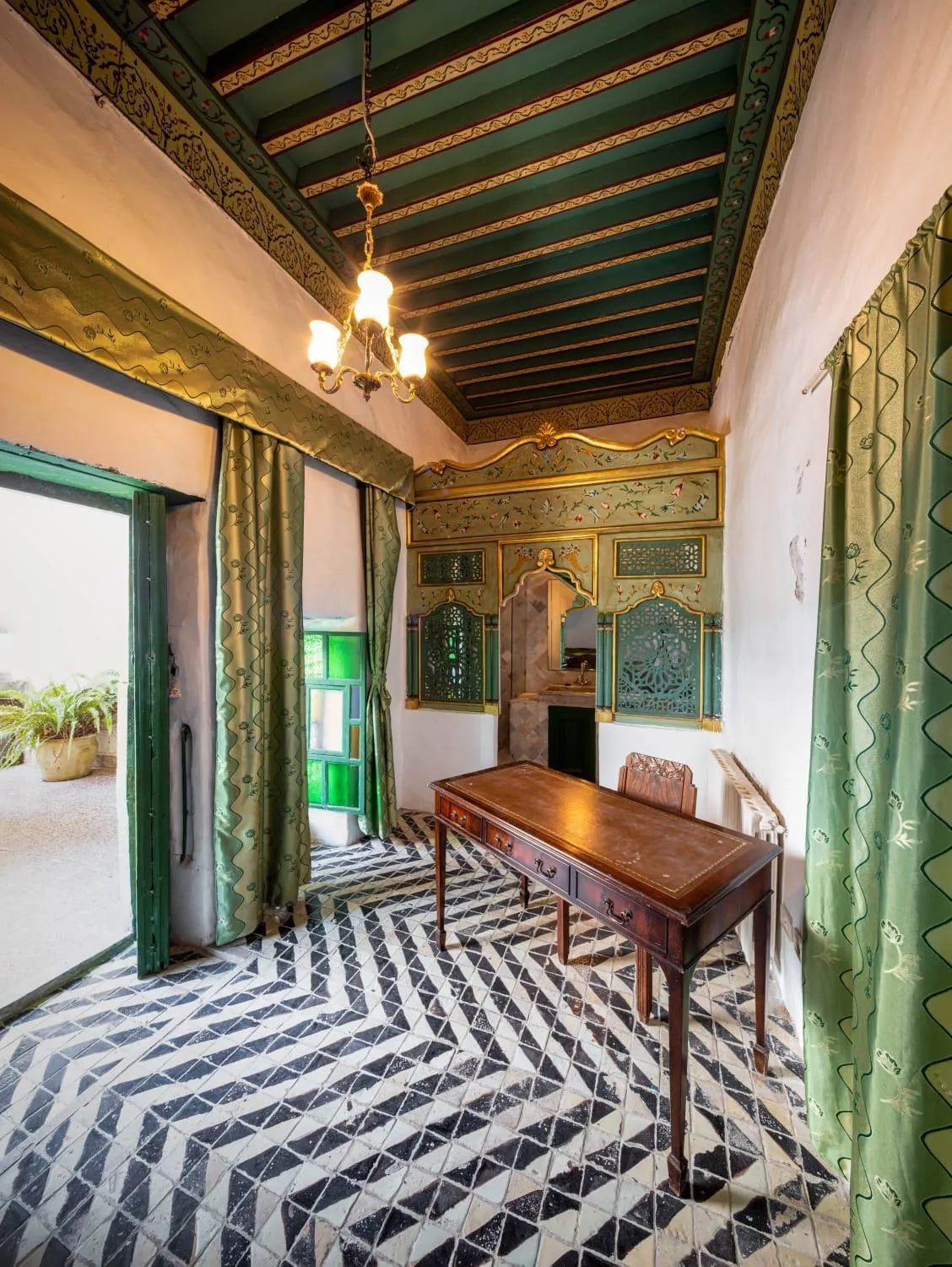 Seating area in Dar Hayder-la Medina