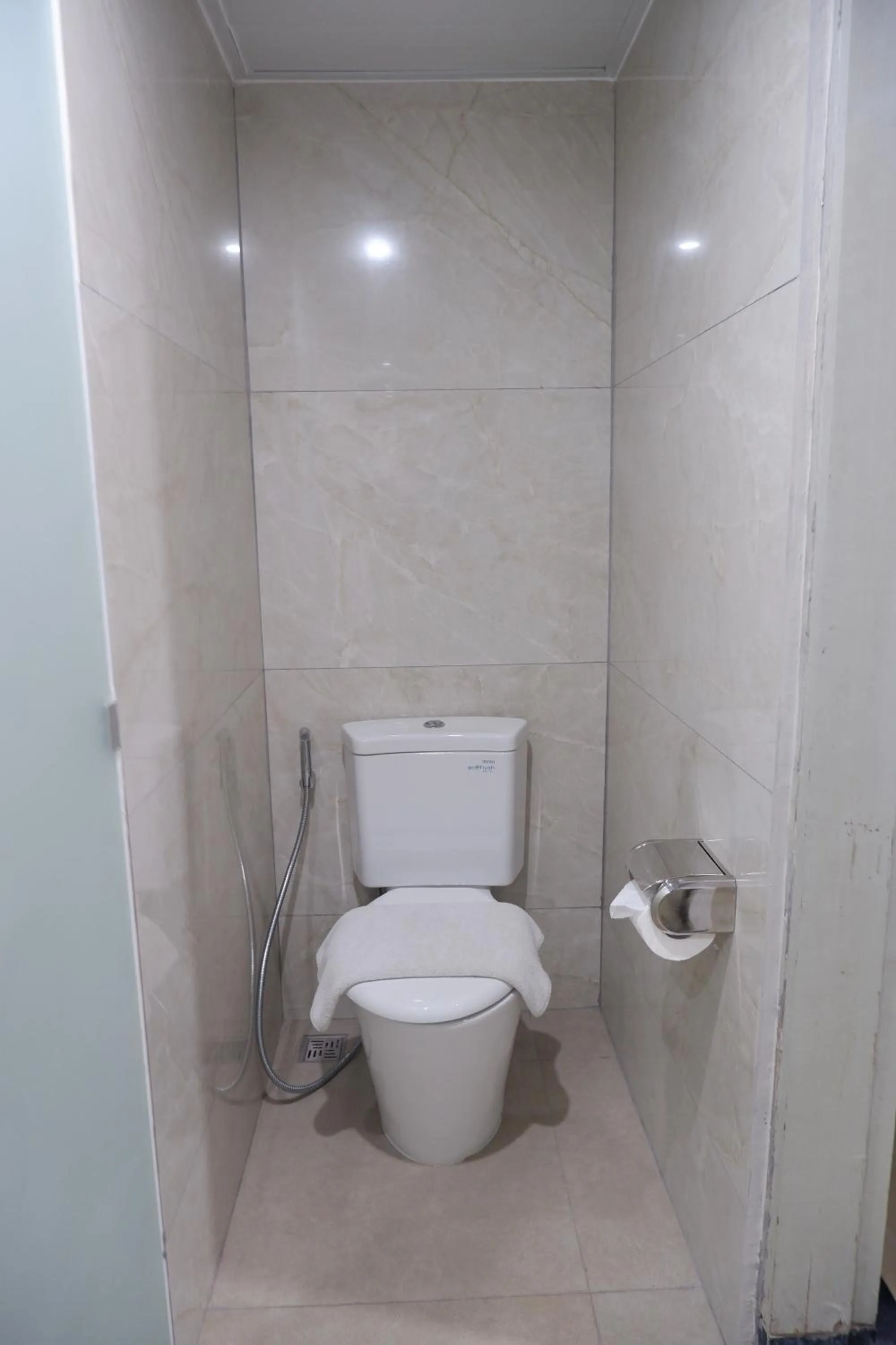 Toilet in Horison Ultima Bandung