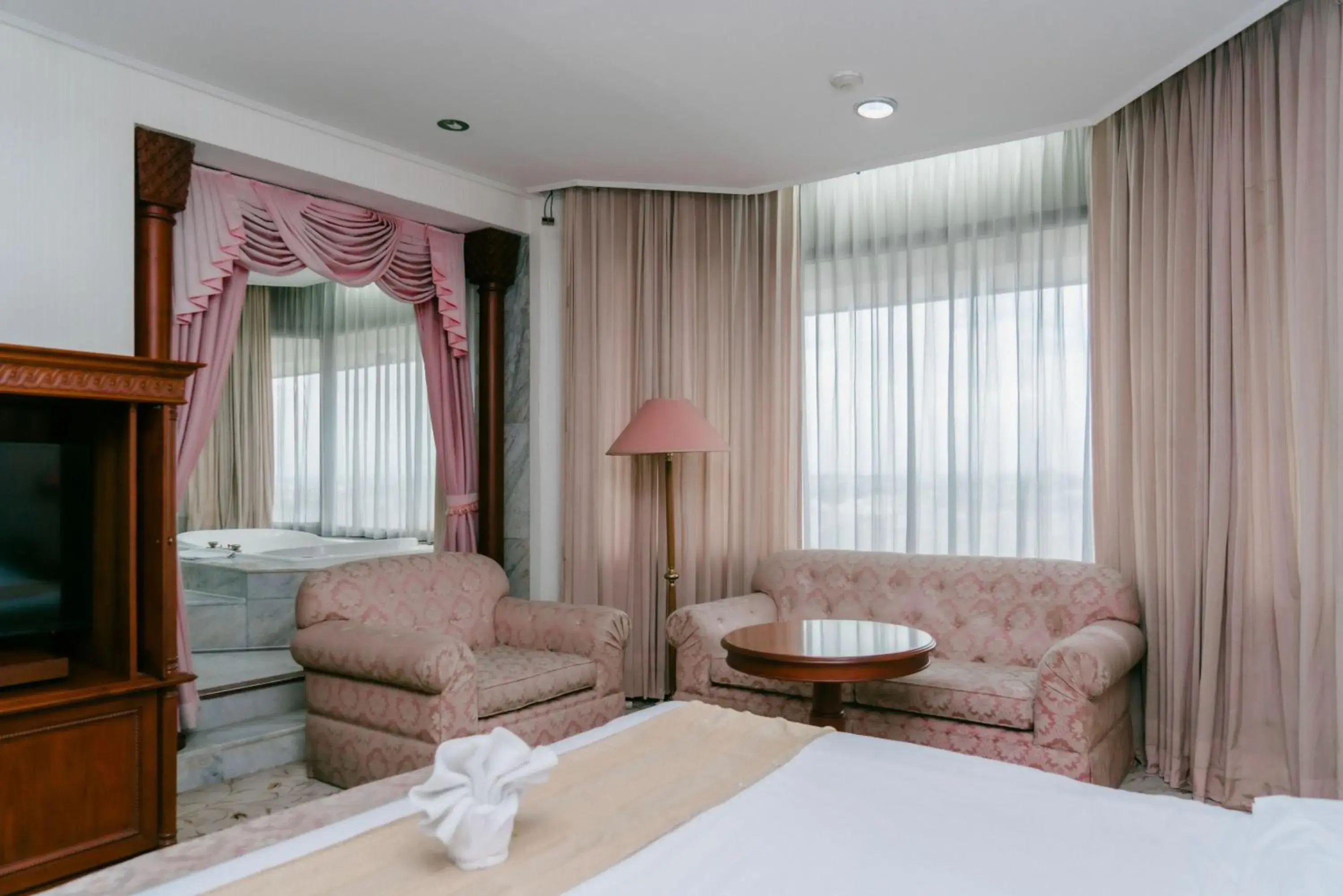 Bedroom, Bed in Horison Ultima Bandung Bedroom, Bed in Horison Ultima Bandung