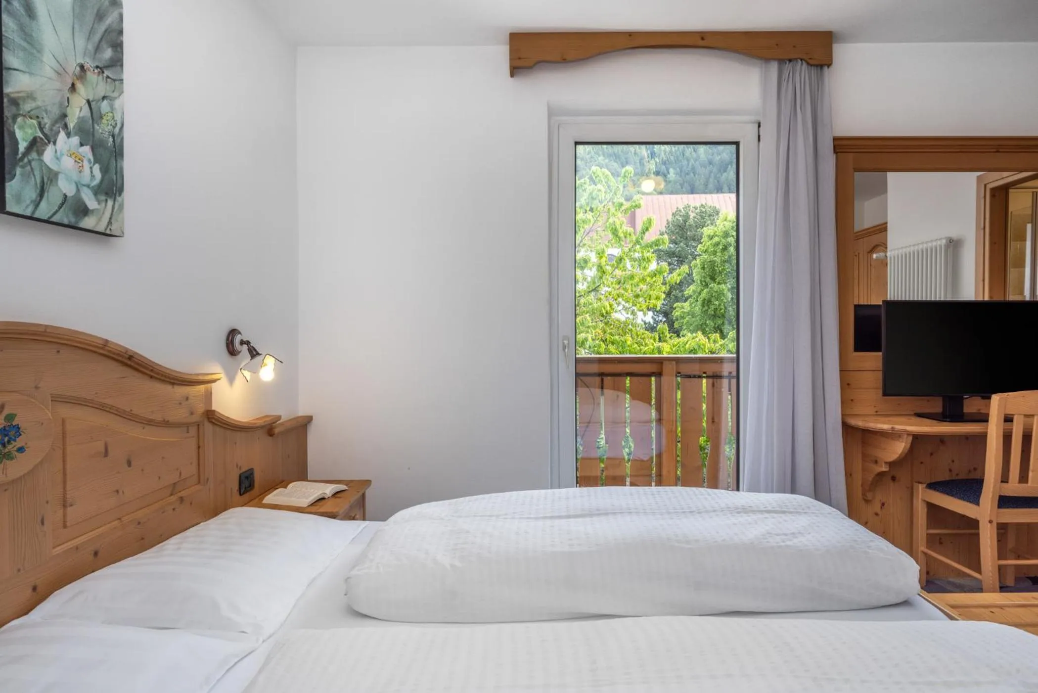 Bedroom, Bed in Hotel Tirol- Natural Idyll