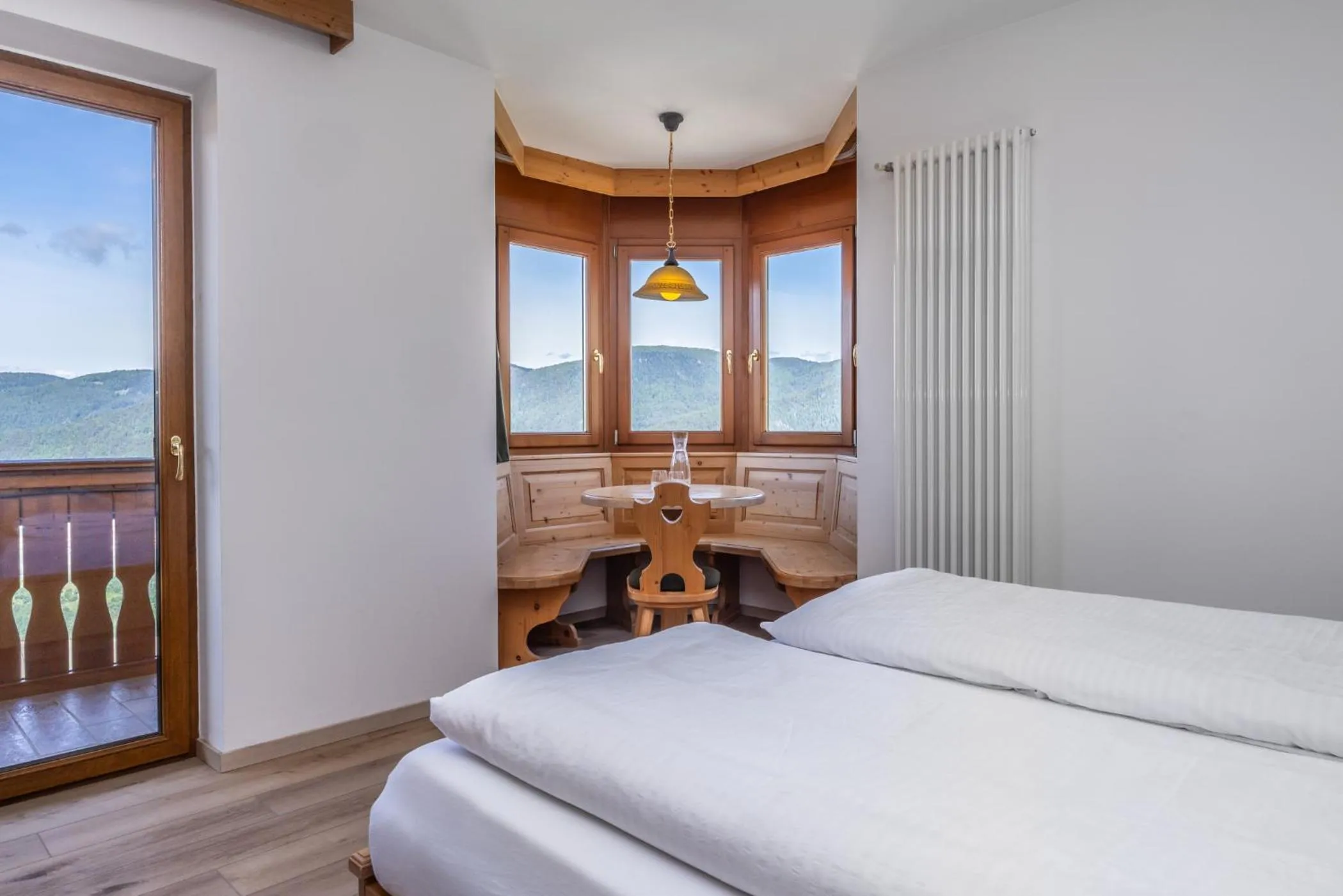 Bed in Hotel Tirol- Natural Idyll