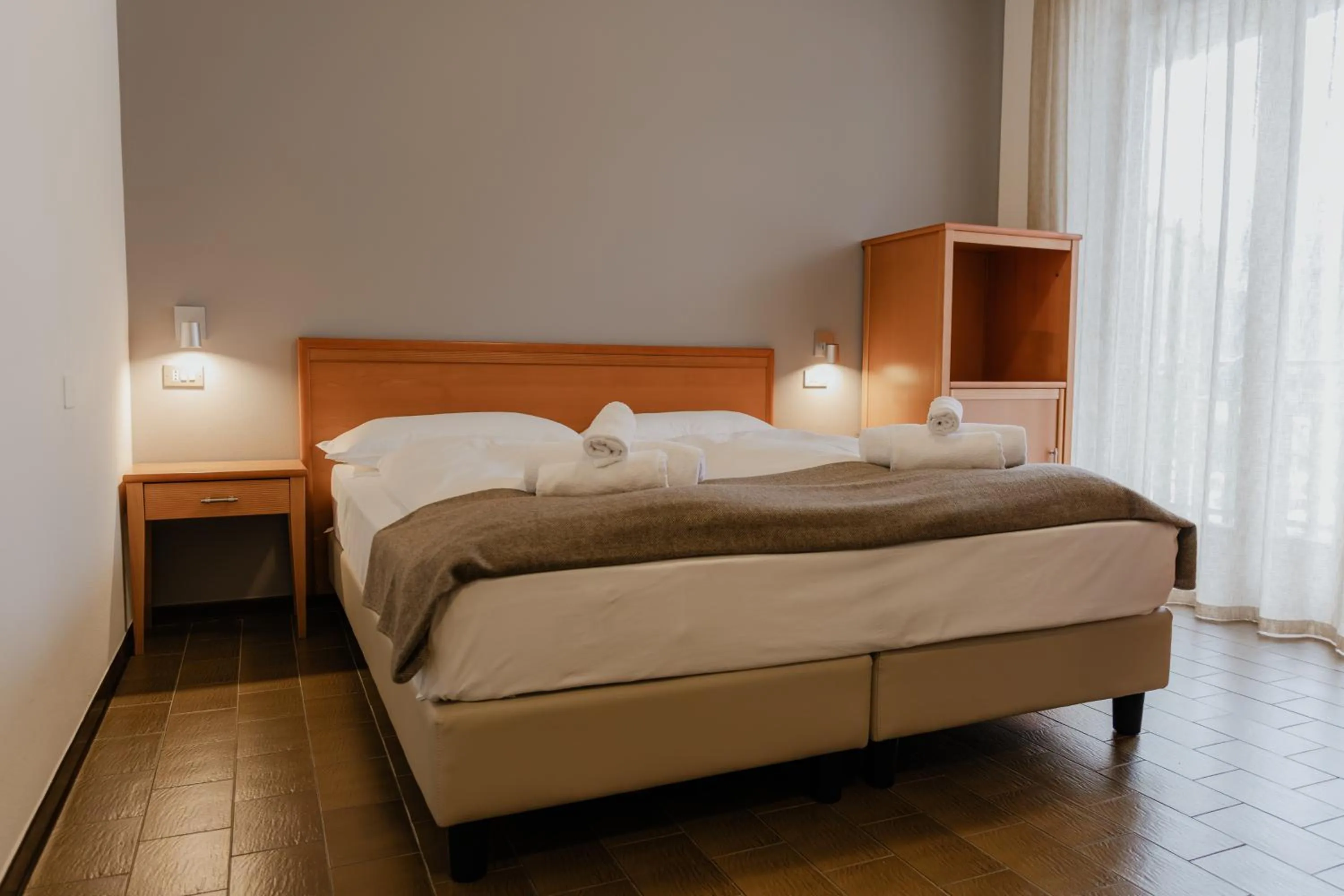 Bedroom, Bed in Hotel Costaverde "ai Roni"