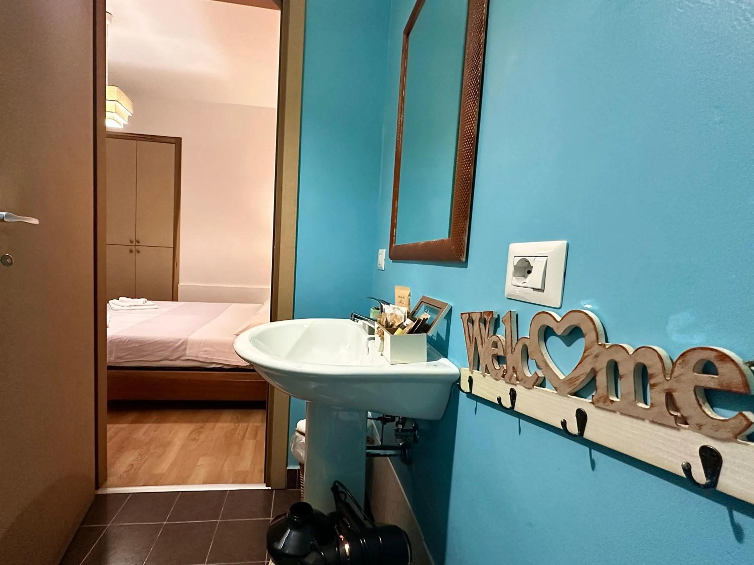 Bathroom, Bed in B&B Verzavò