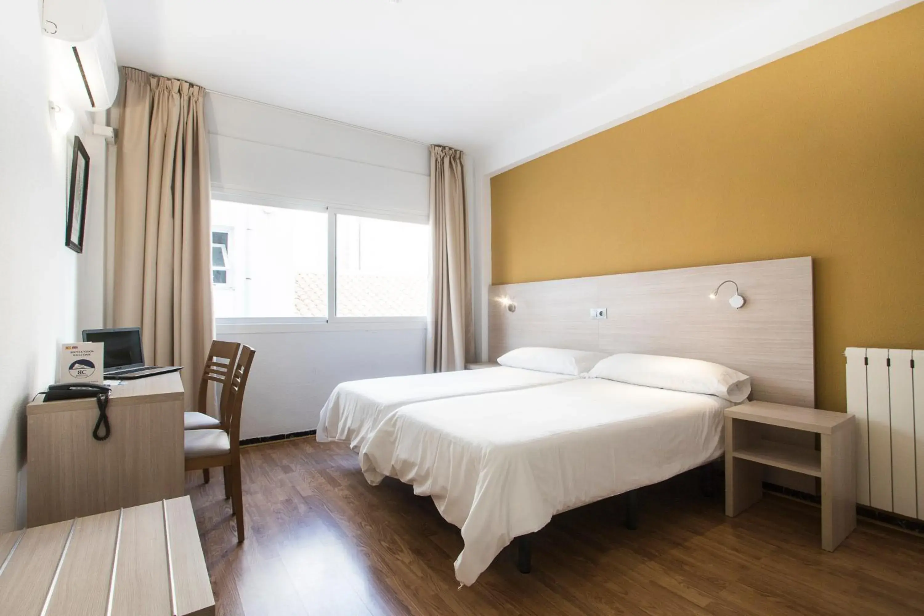 Double or Twin Room in Hotel Benidorm City Olympia Double or Twin Room in Hotel Benidorm City Olympia