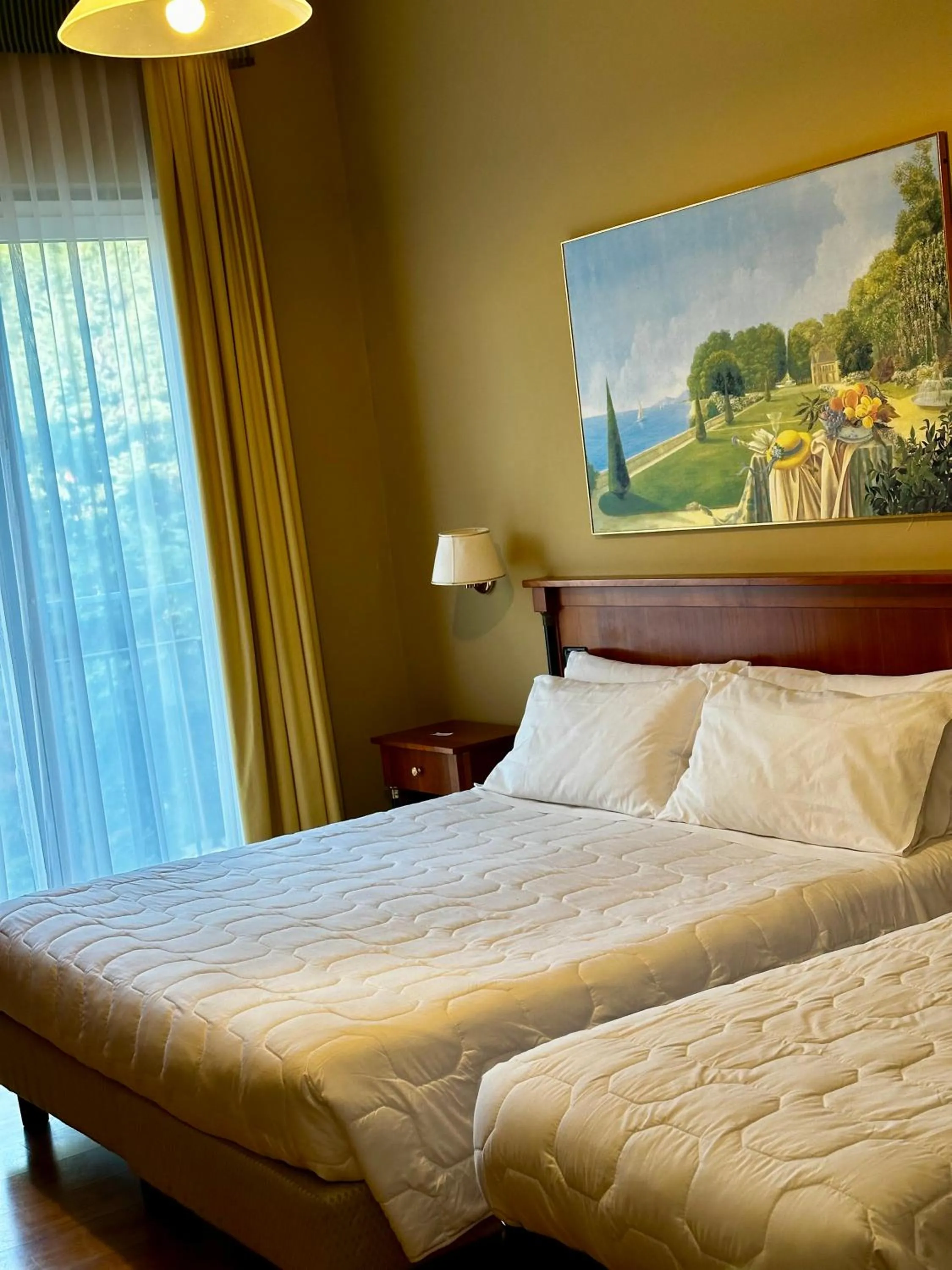 Bed in Hotel De La Ville