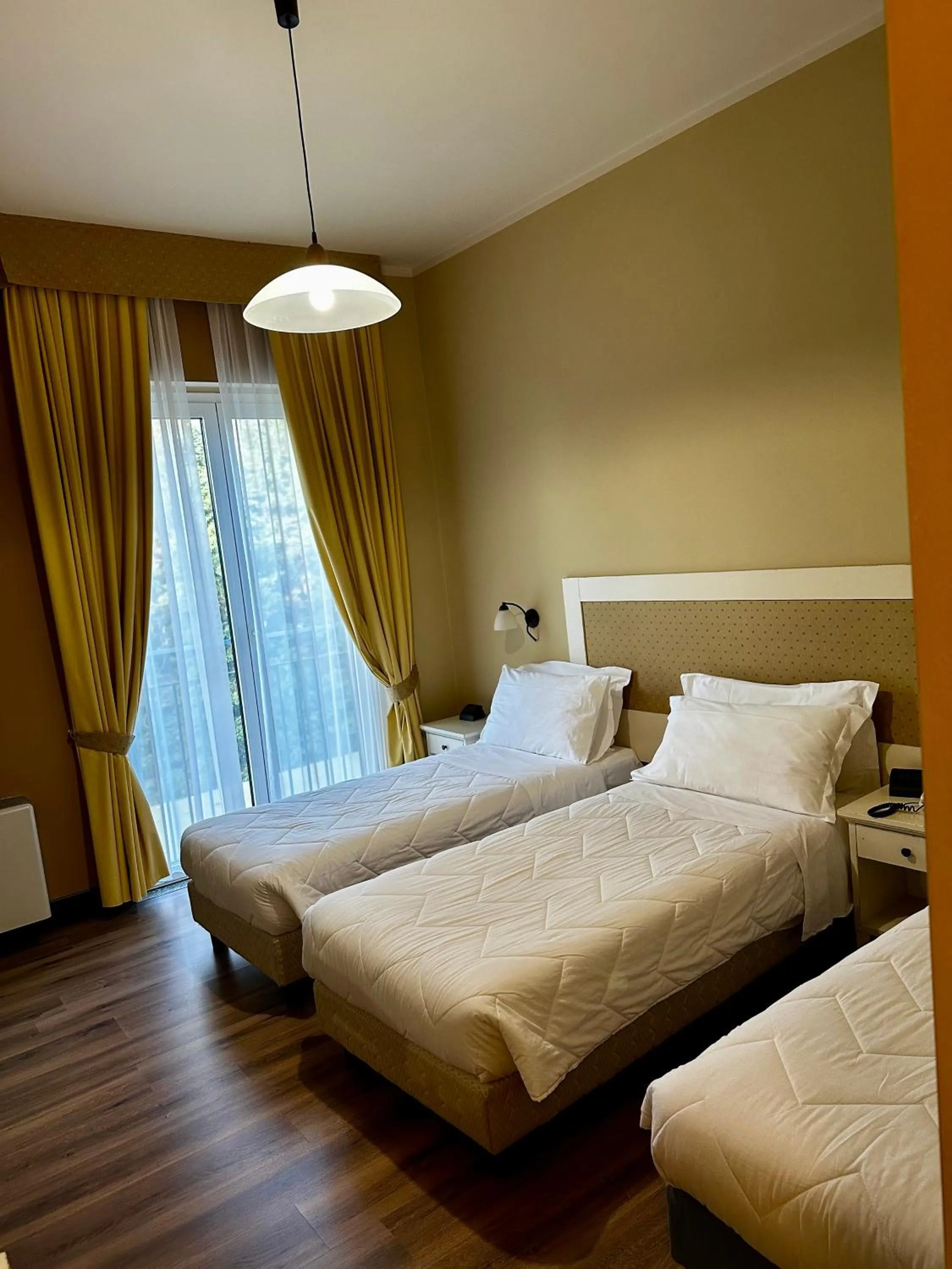 Bed in Hotel De La Ville