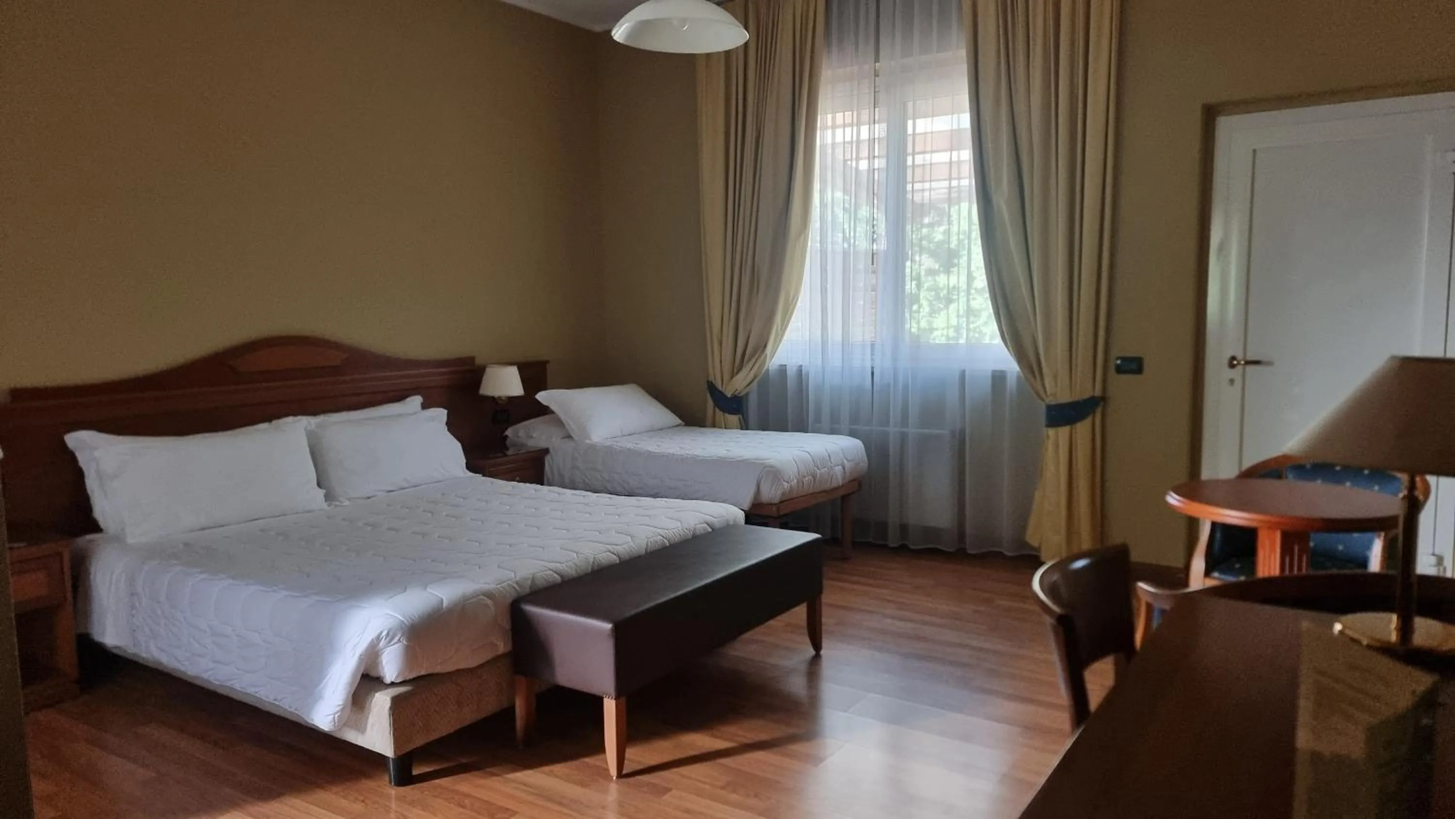 Bed in Hotel De La Ville