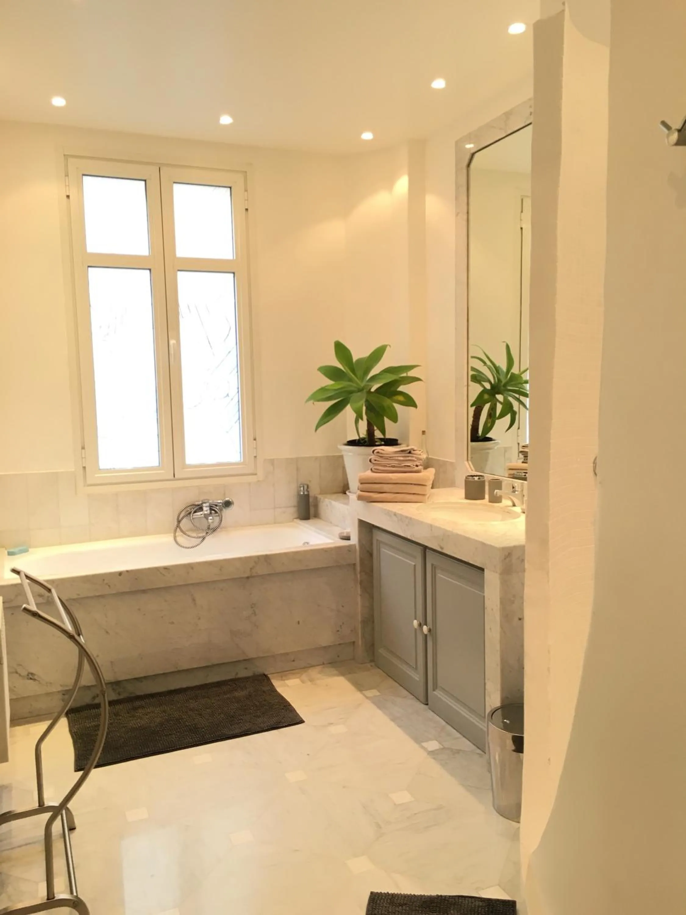 Bathroom in Palais Haydee
