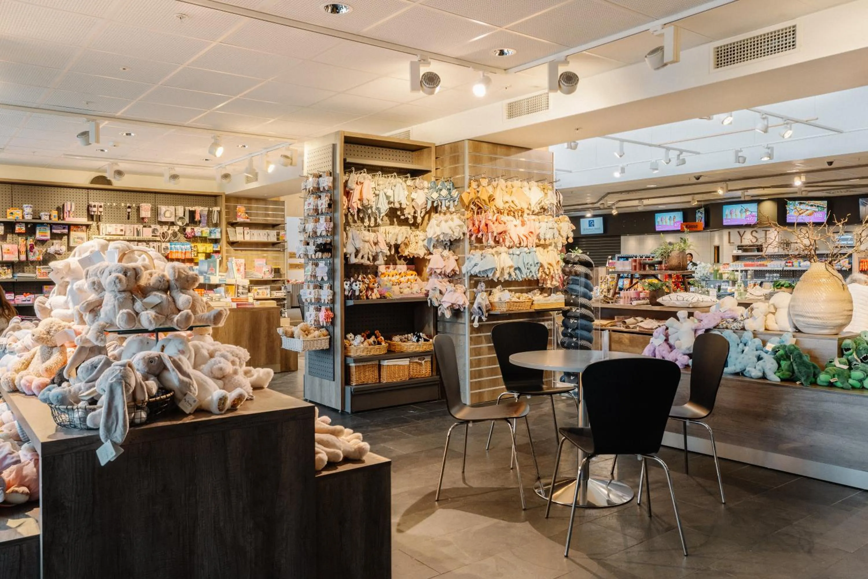 Restaurant/places to eat in St Svithun Hotel