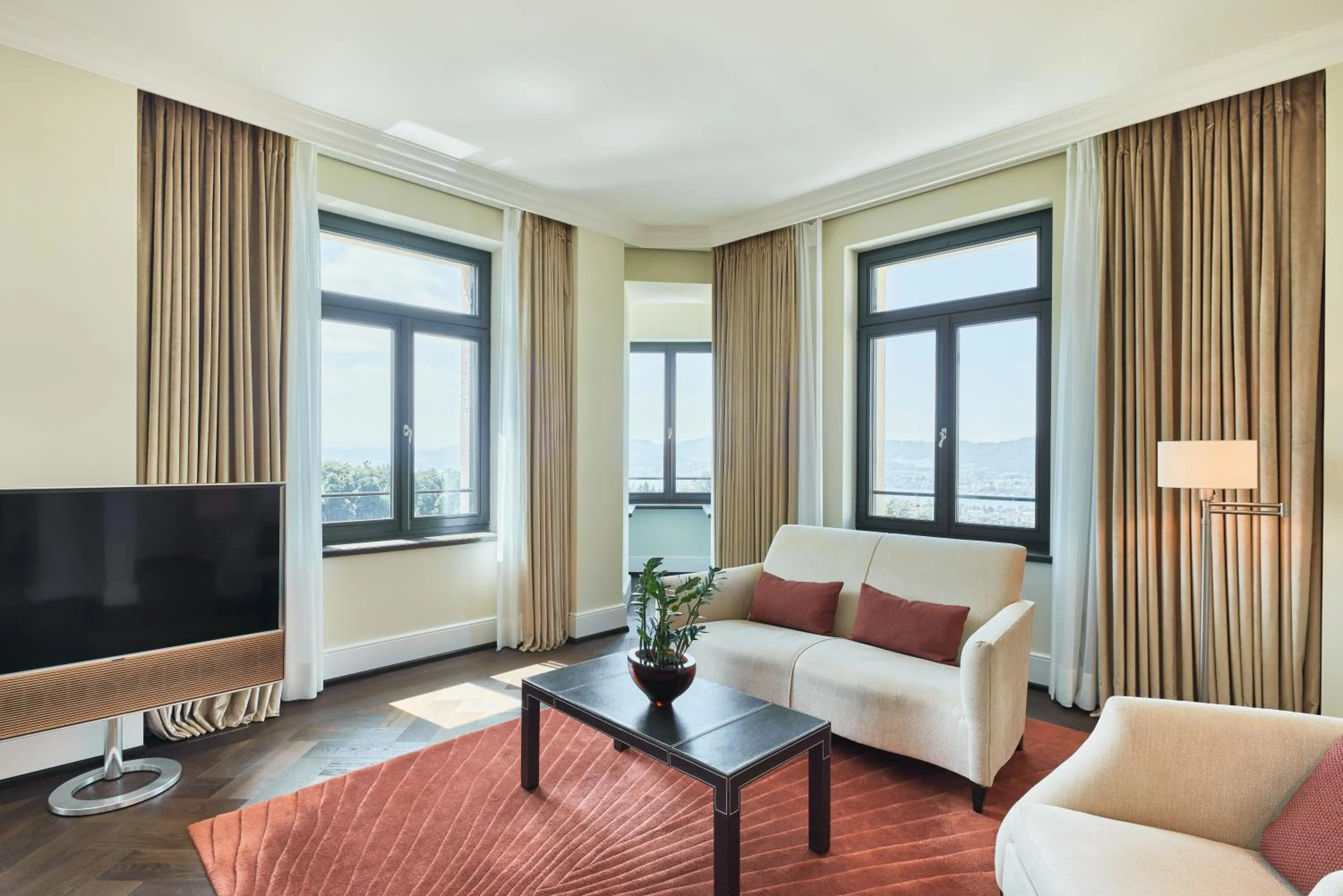 Communal lounge/ TV room in The Dolder Grand - City and Spa Resort Zurich