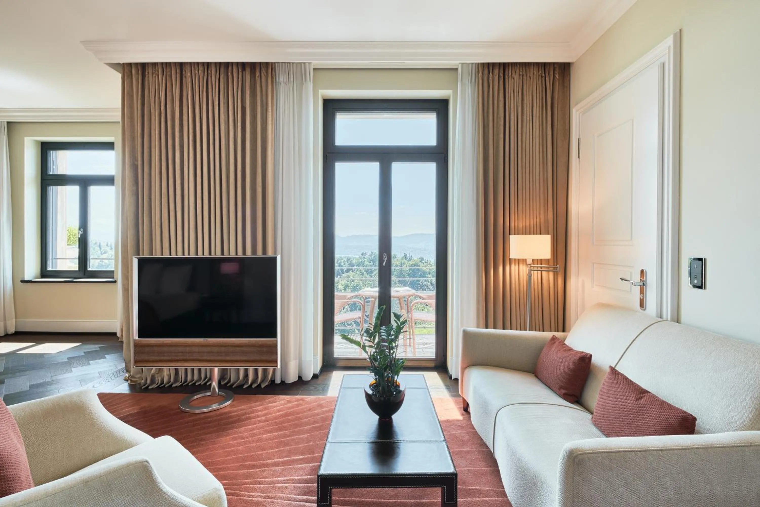 Communal lounge/ TV room in The Dolder Grand - City and Spa Resort Zurich