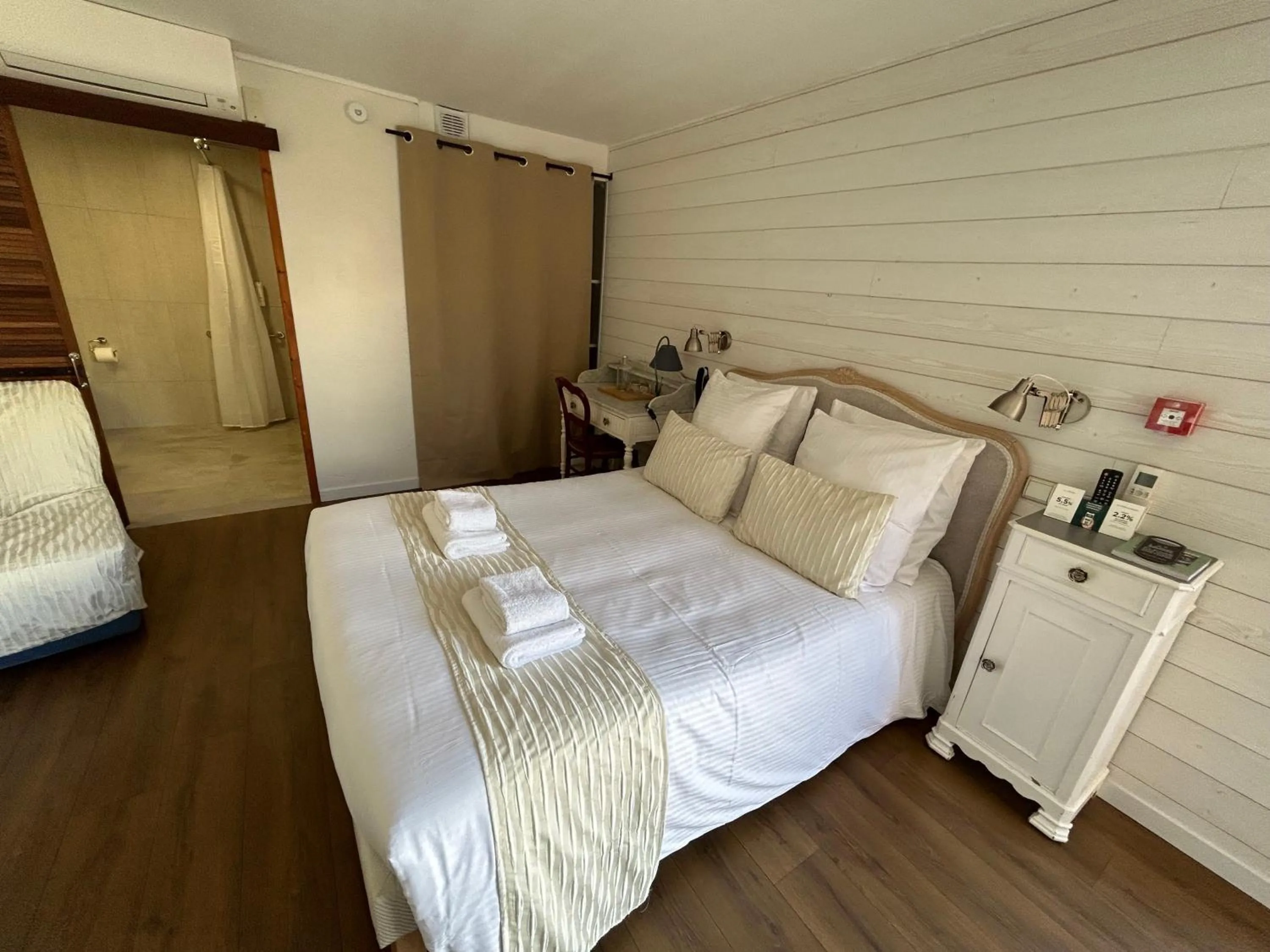 Bedroom, Bed in Logis Hotel De La Clape