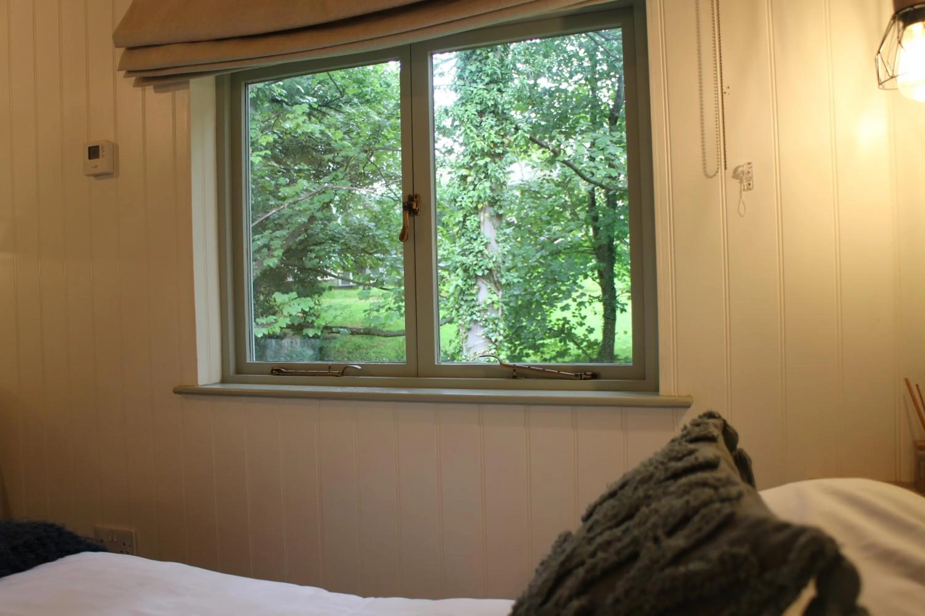 River view, Bed in The Apple Inn
