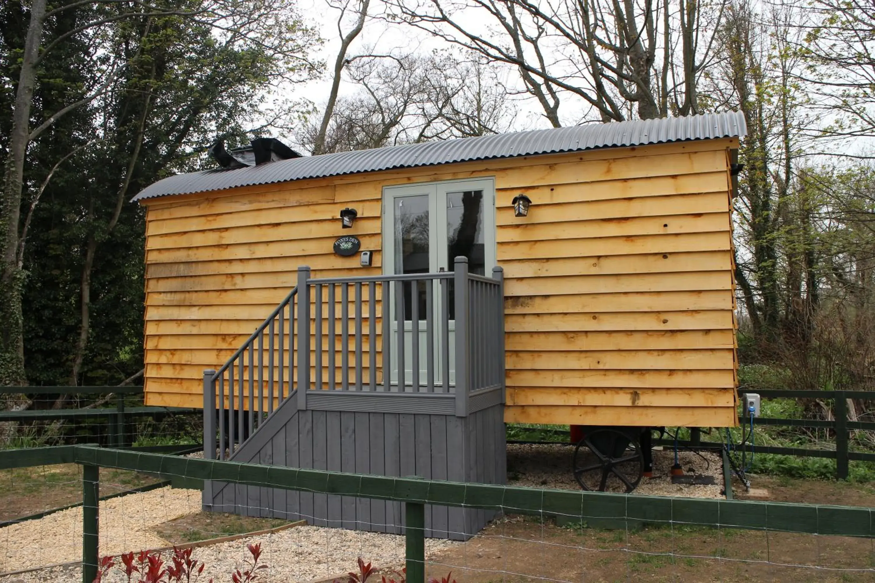 Shepherds Hut in The Apple Inn Shepherds Hut in The Apple Inn