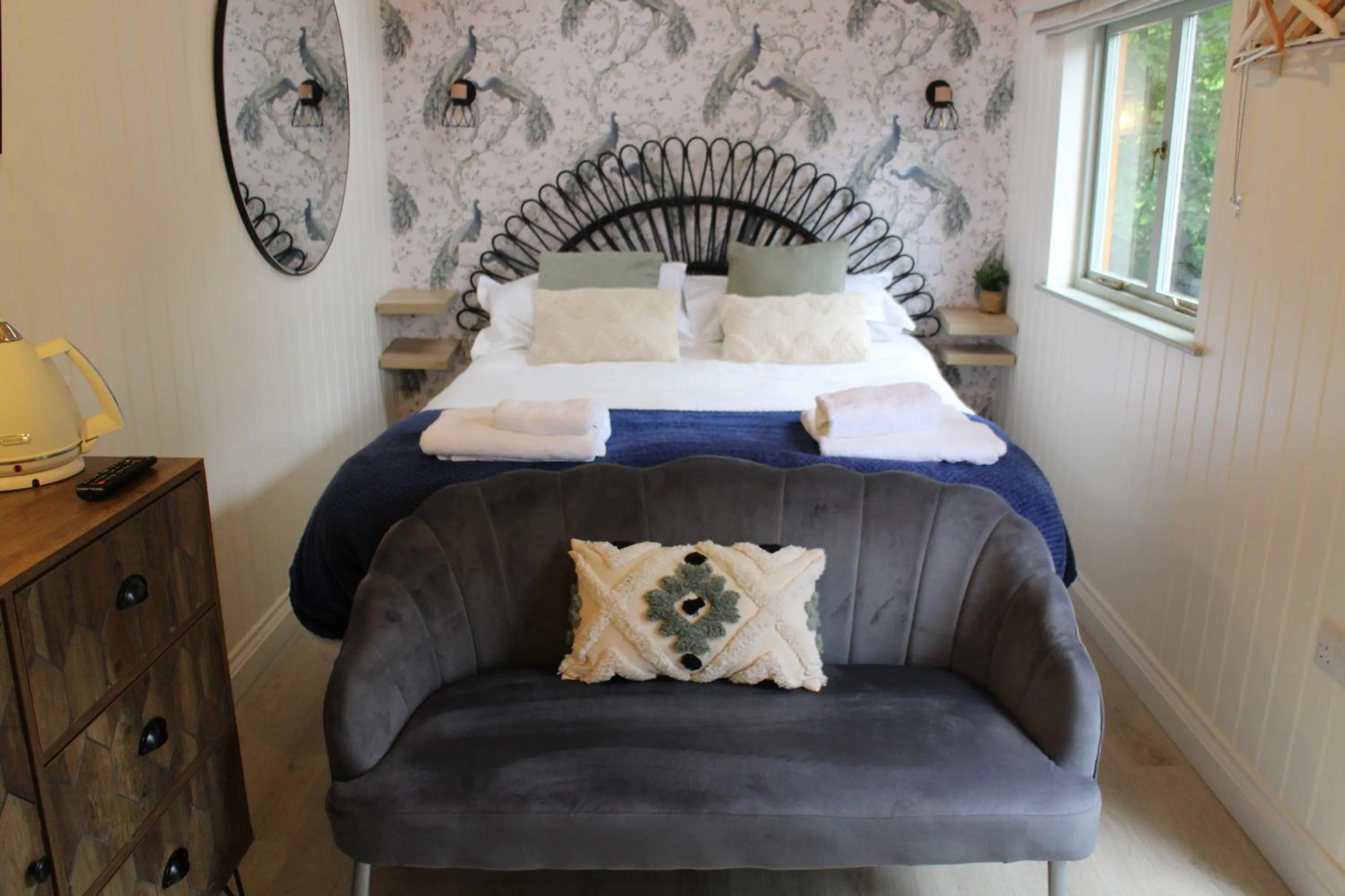 Bed in The Apple Inn