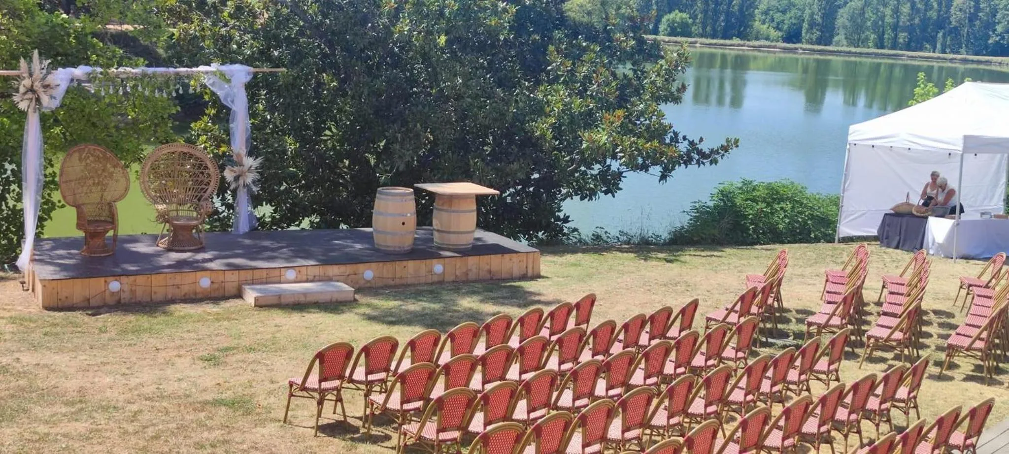 wedding in Hotel Restaurant La Dame du Lac