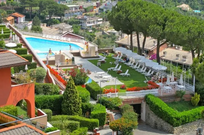 Pool view in Residence Portofino Est
