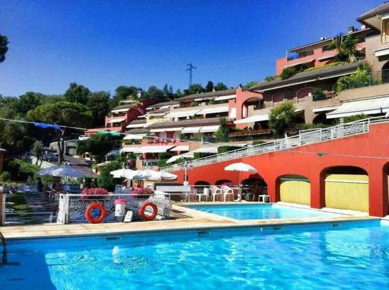 Residence Portofino Est