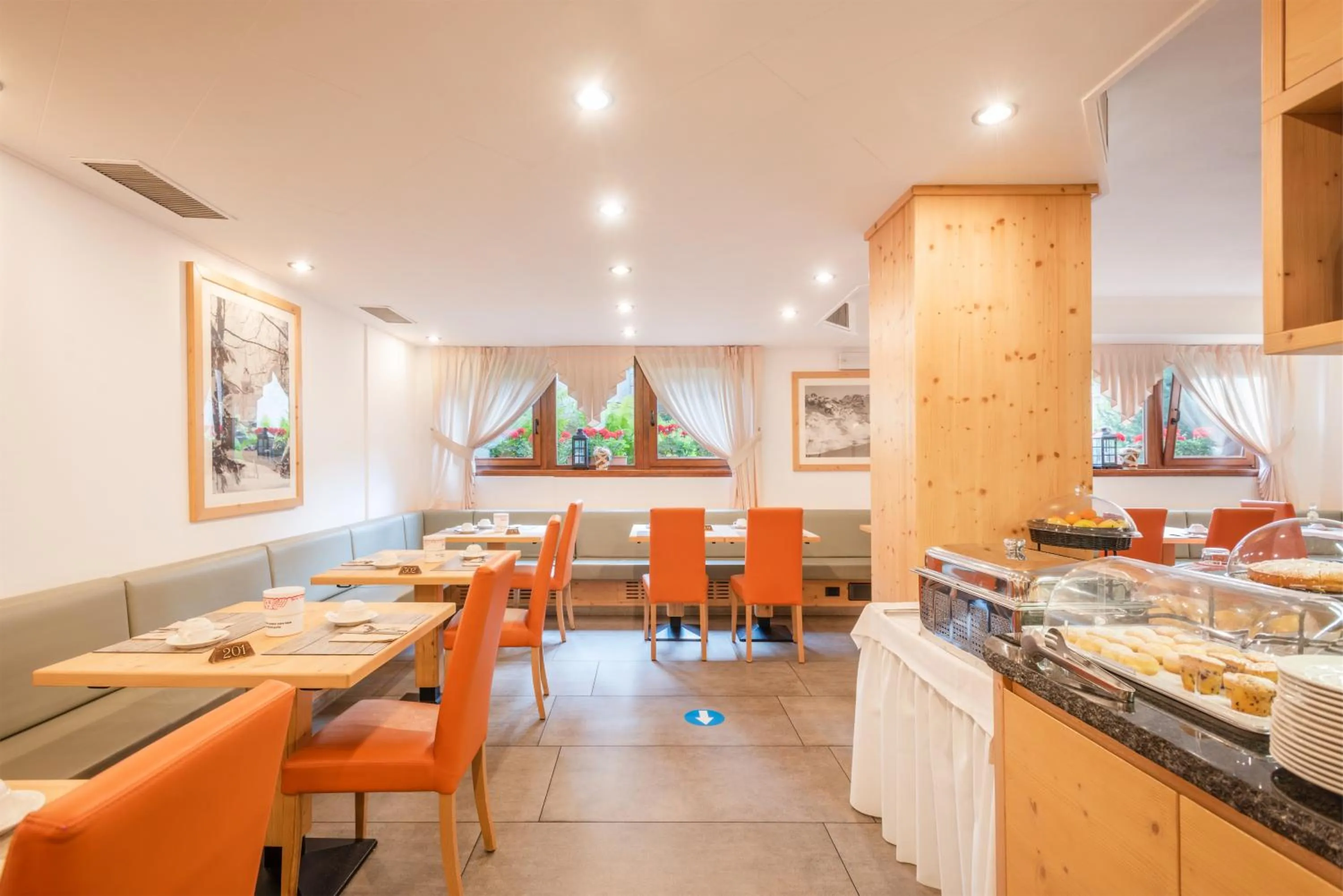 Breakfast in Hotel Alpina