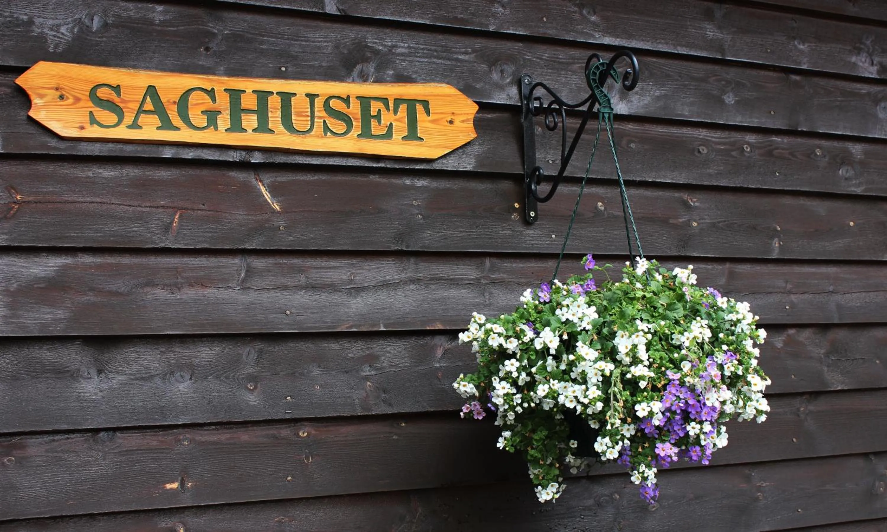 Property building in Byrkjedalstunet Hotell