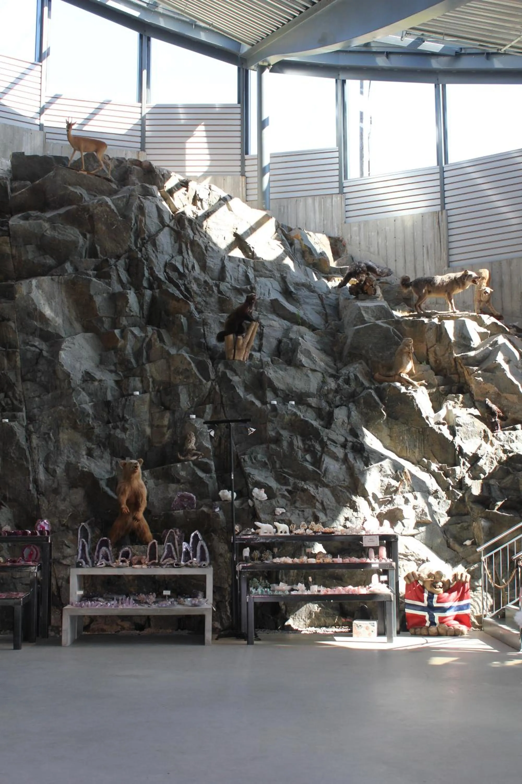 On-site shops in Byrkjedalstunet Hotell