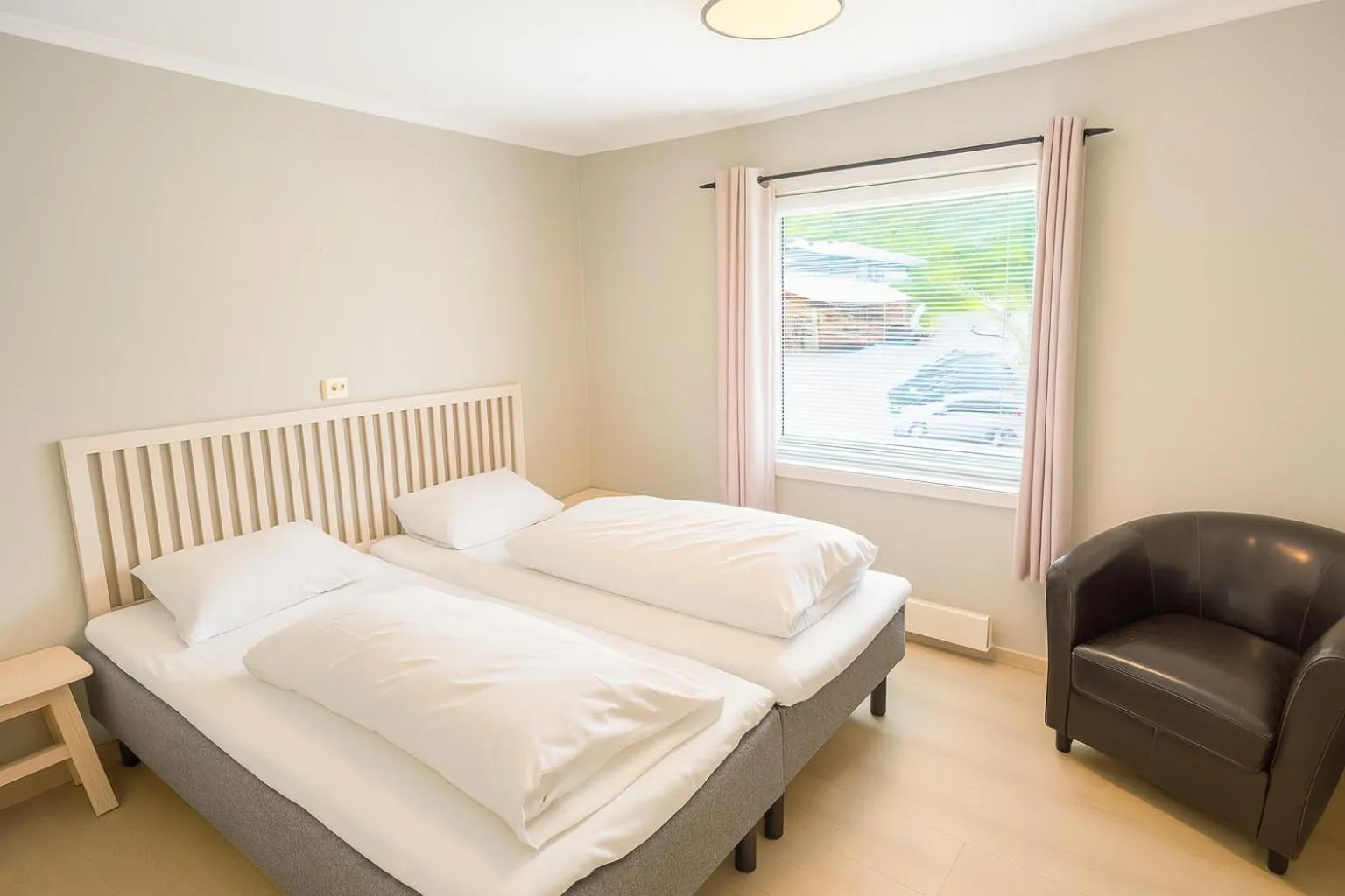 Bed in Byrkjedalstunet Hotell