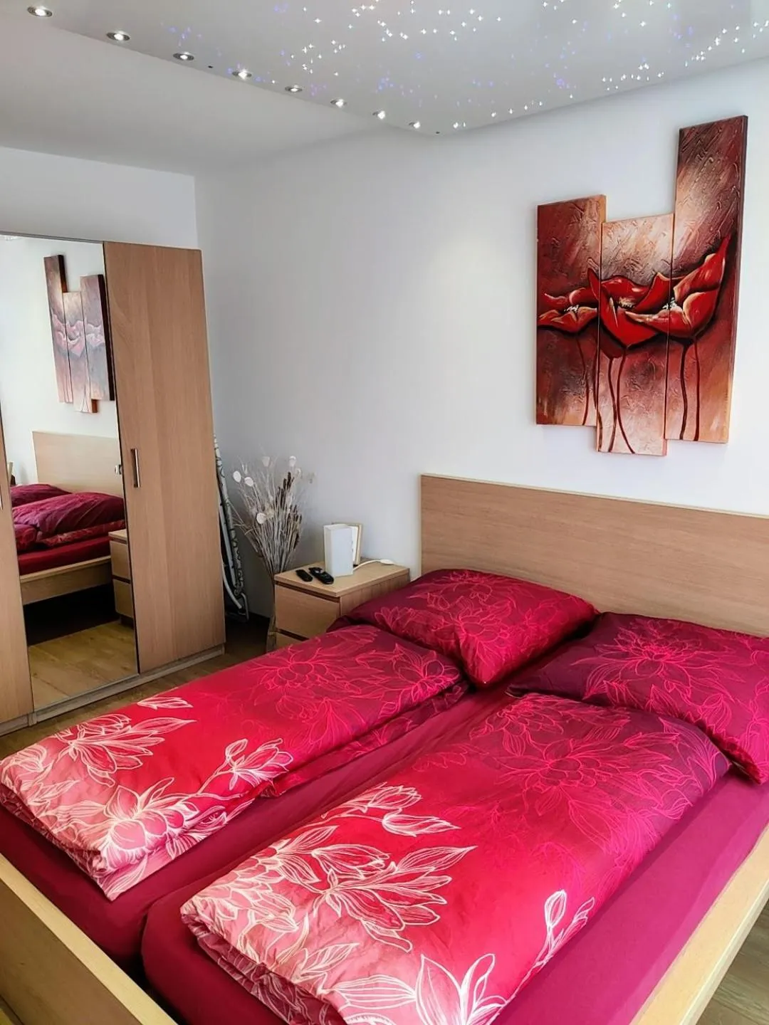 Bedroom, Bed in 80 qm Apartment Alessia Nürnberg