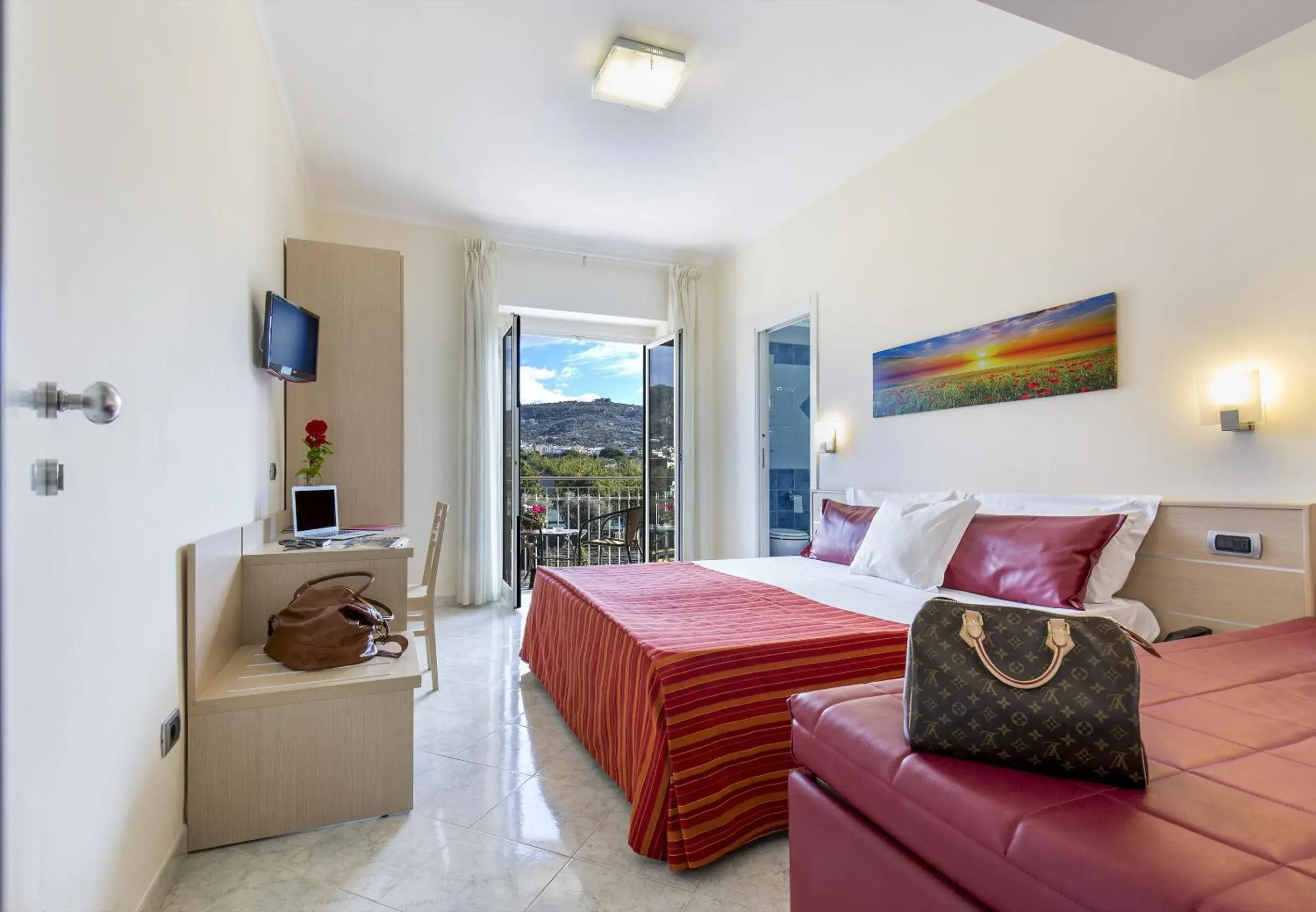 Bedroom, Bed in Hotel Cosmomare Bedroom, Bed in Hotel Cosmomare