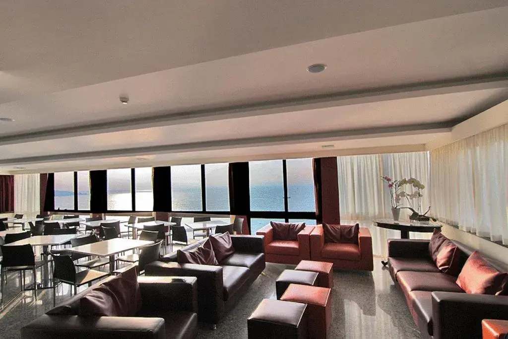 Lounge or bar in Hotel Cosmomare Lounge or bar in Hotel Cosmomare