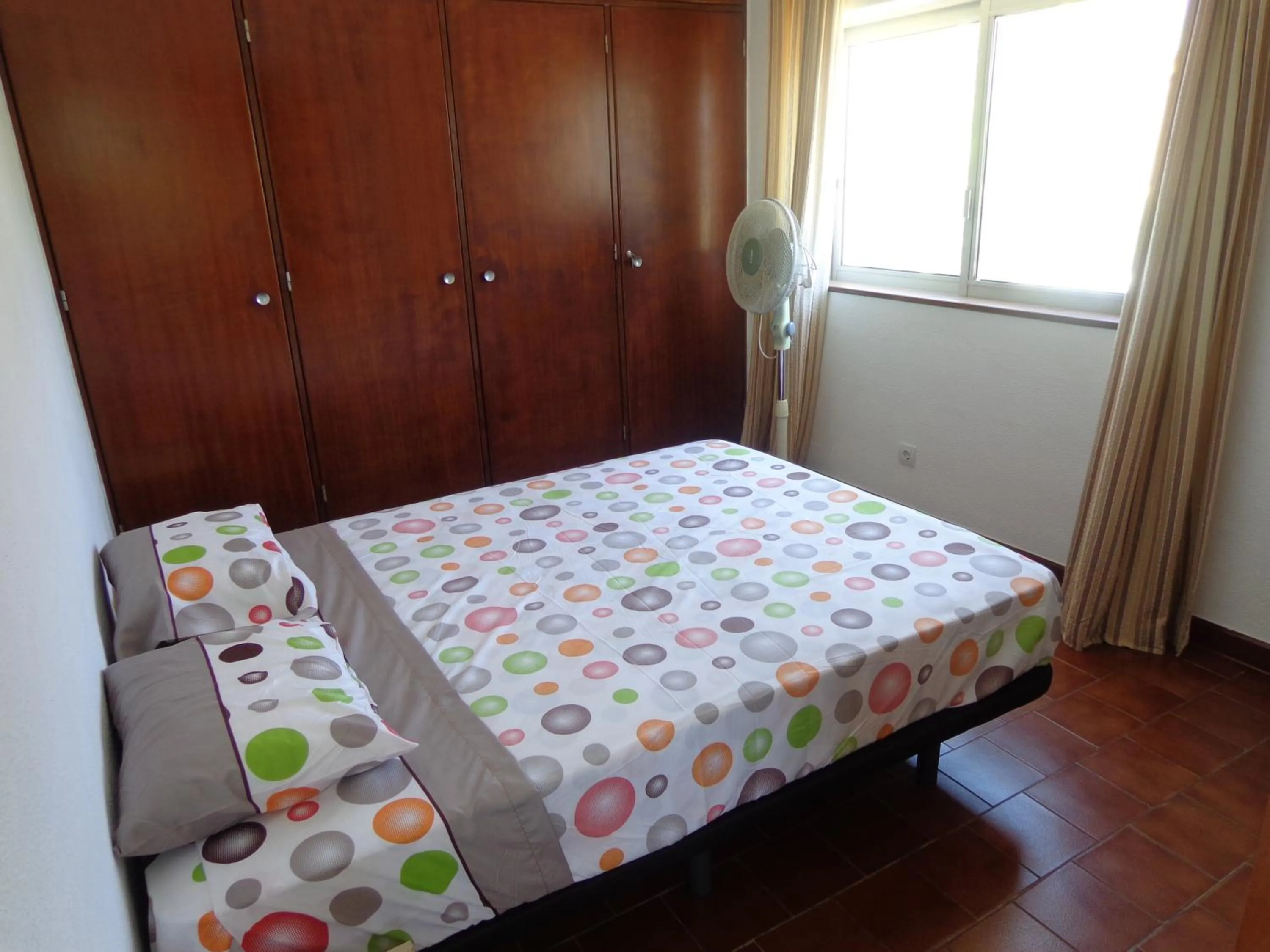 Bed in T2 50m da Praia