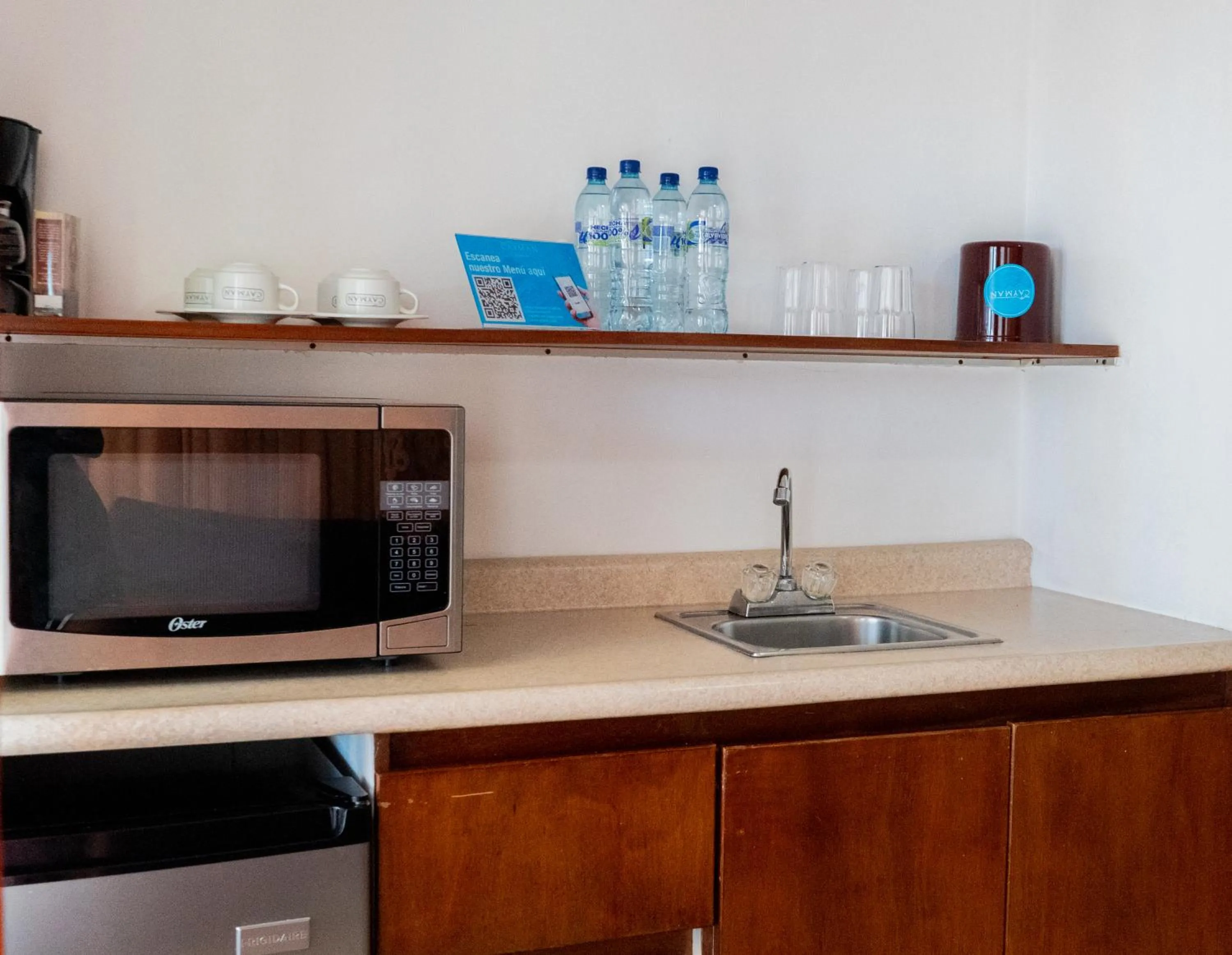 Kitchen or kitchenette in Hotel Cayman Suites
