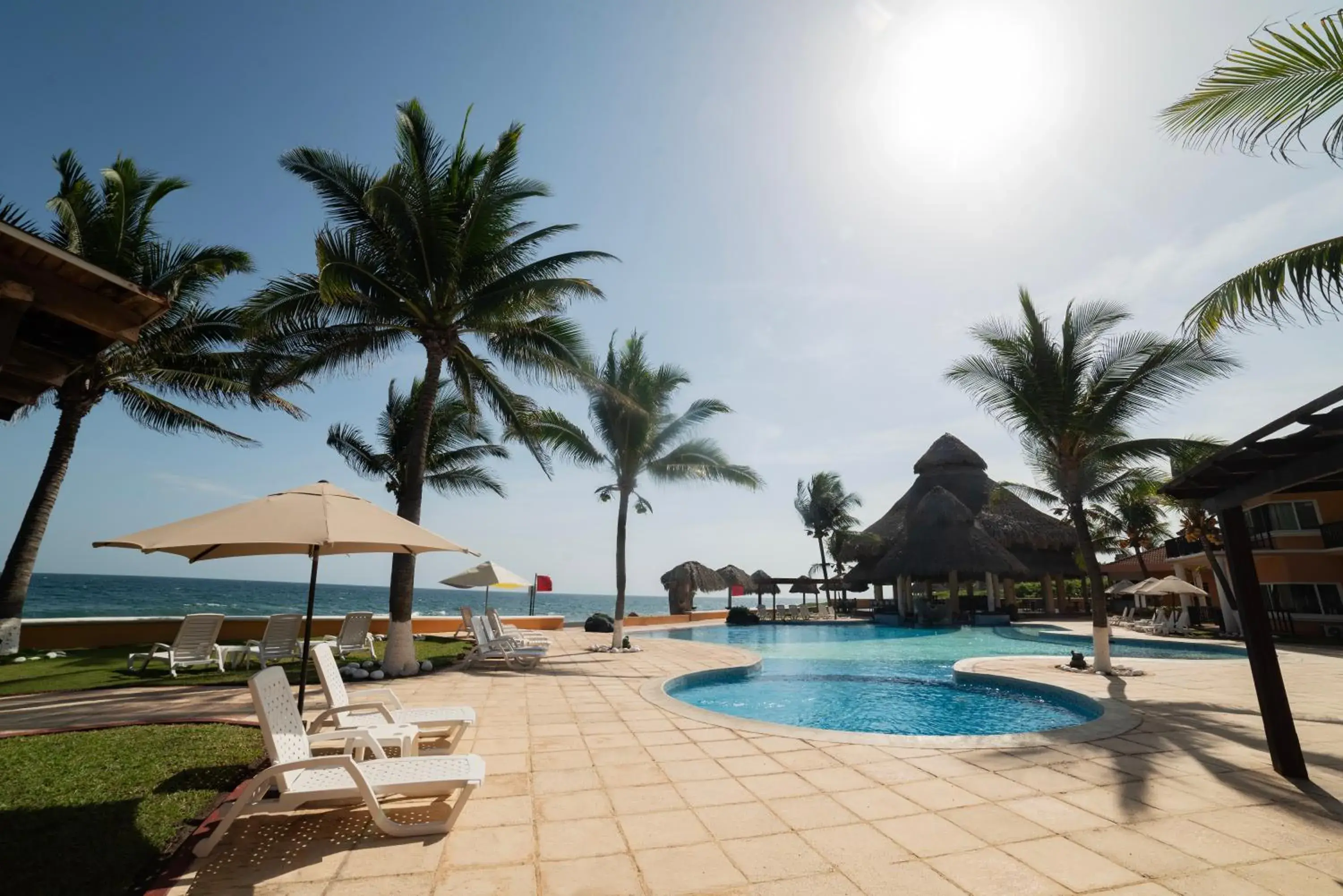 Sea view in Hotel Cayman Suites Sea view in Hotel Cayman Suites