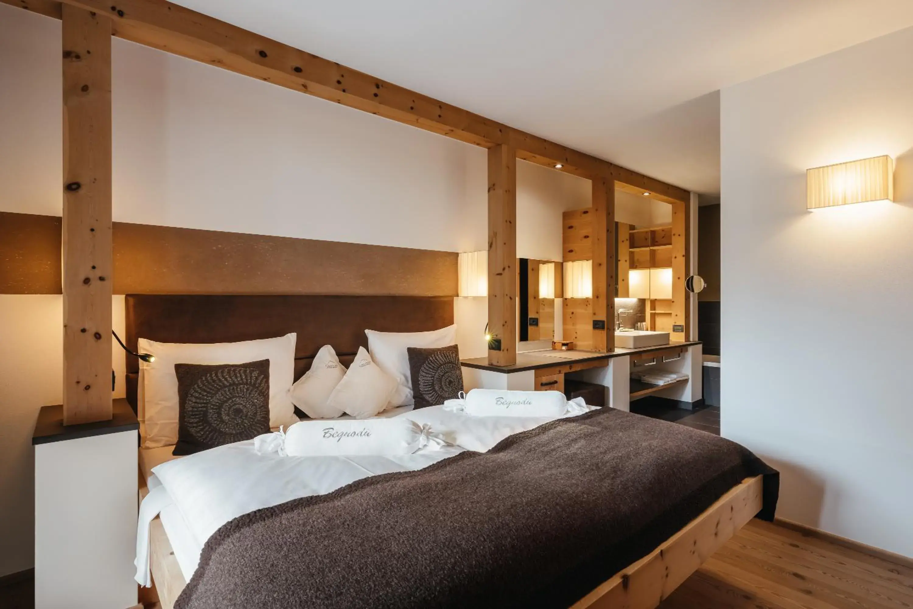 One-Bedroom Suite (2 Adults) in Lagació Hotel Mountain Residence One-Bedroom Suite (2 Adults) in Lagació Hotel Mountain Residence