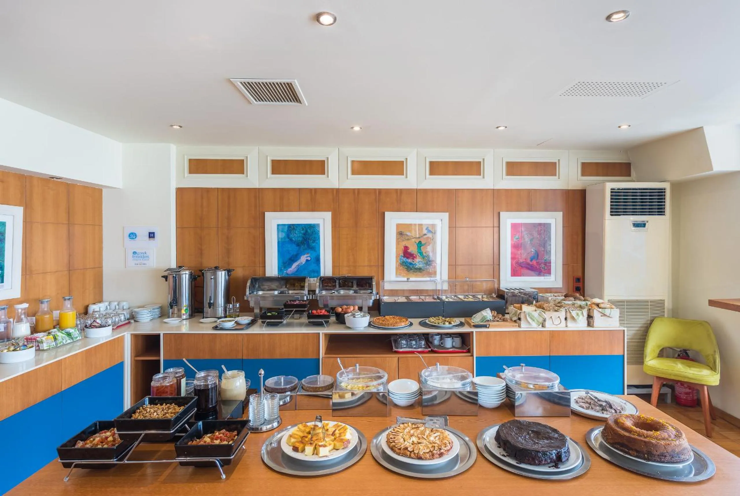 Buffet breakfast in Lesvion Hotel