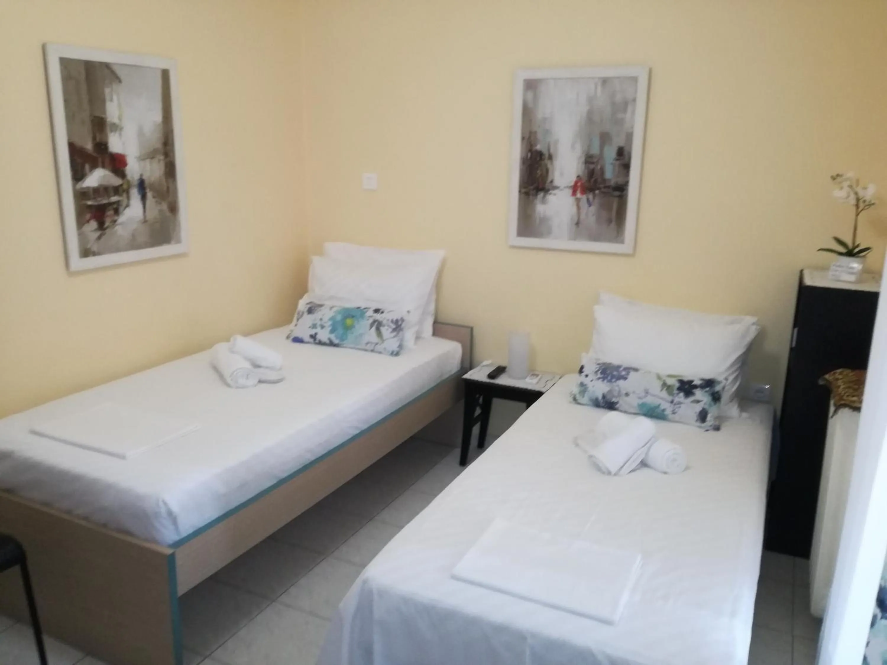 Bed in Apartment studio near Marousi station Athens
